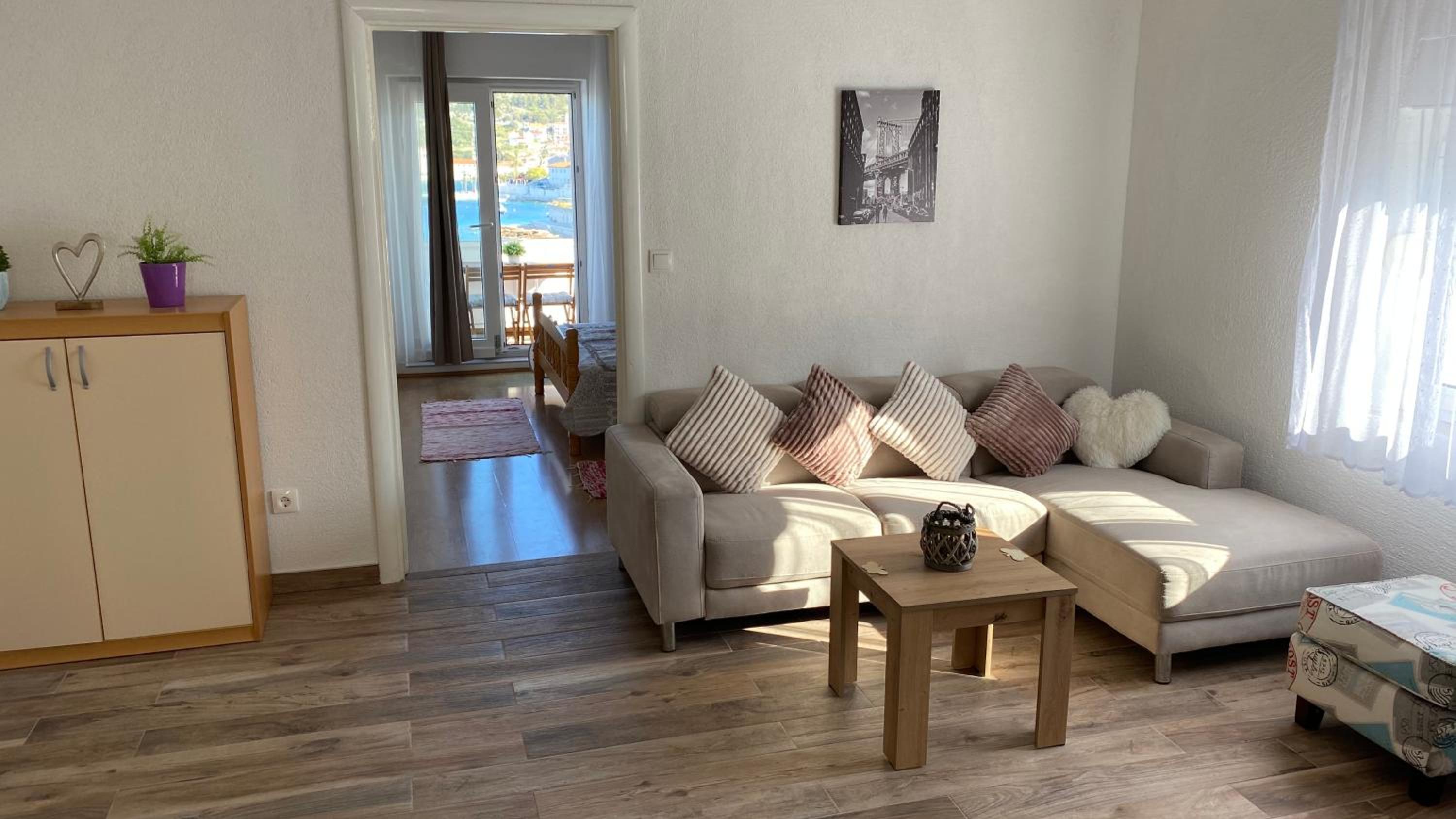 Apartment with Balcony photo 1