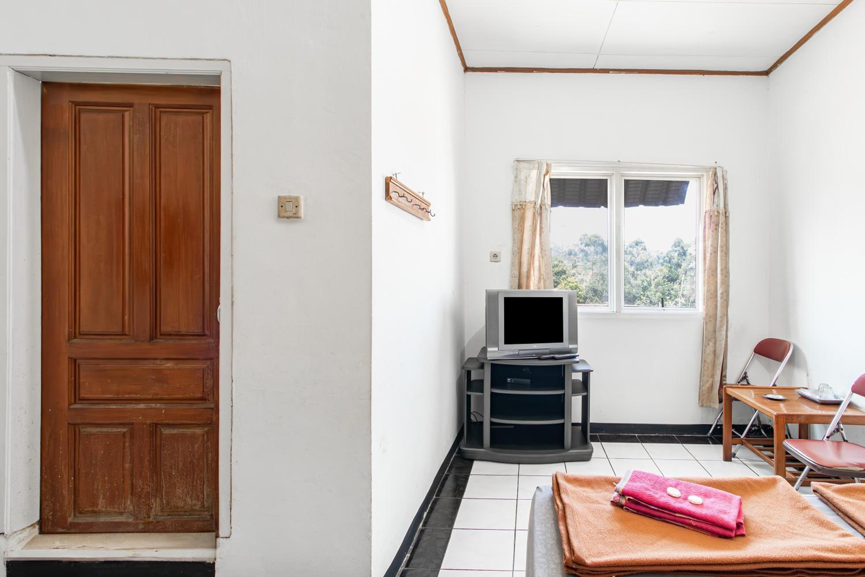 Standard Double Room - Photo 5