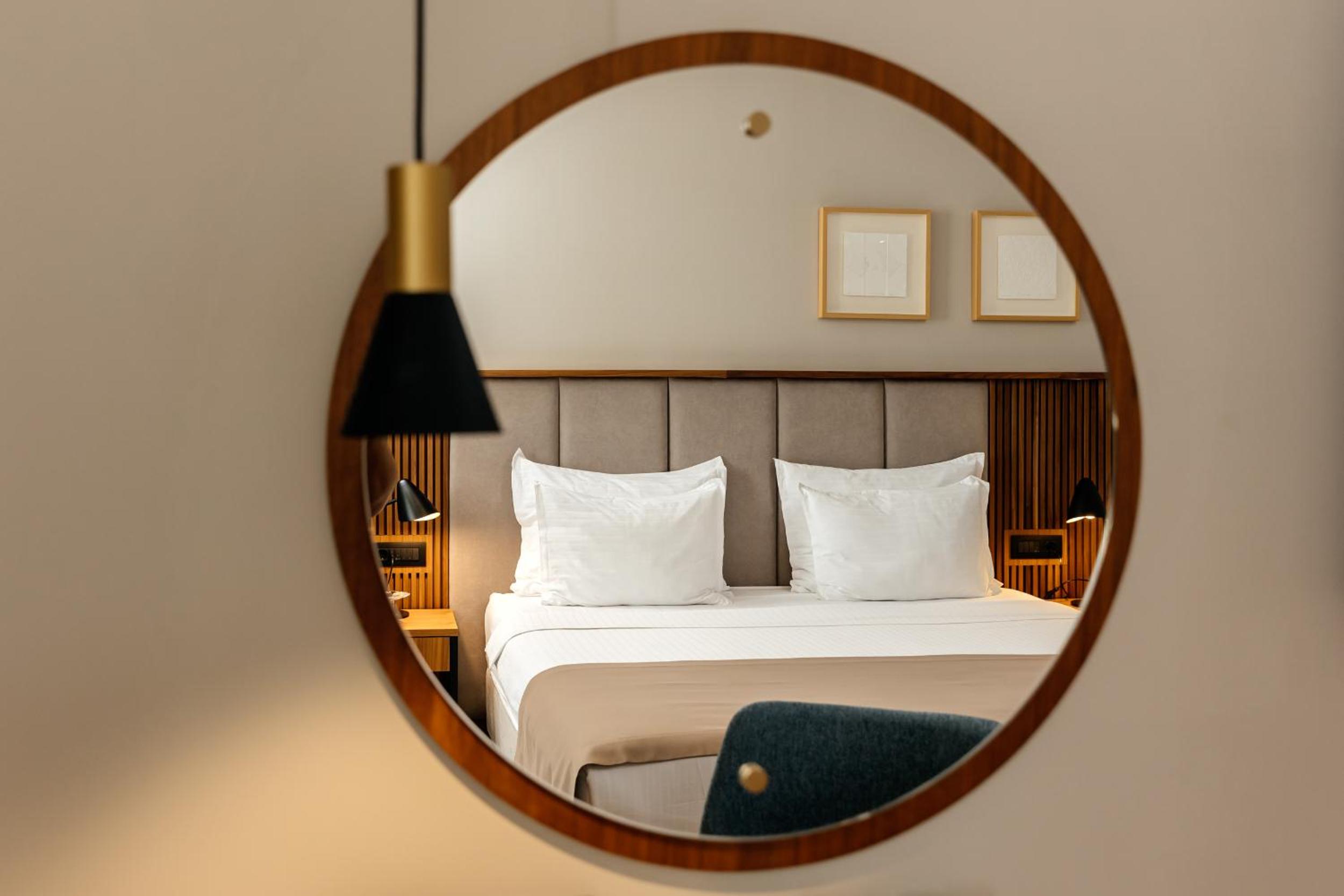 Deluxe Double or Twin Room with Sea View - Photo 7