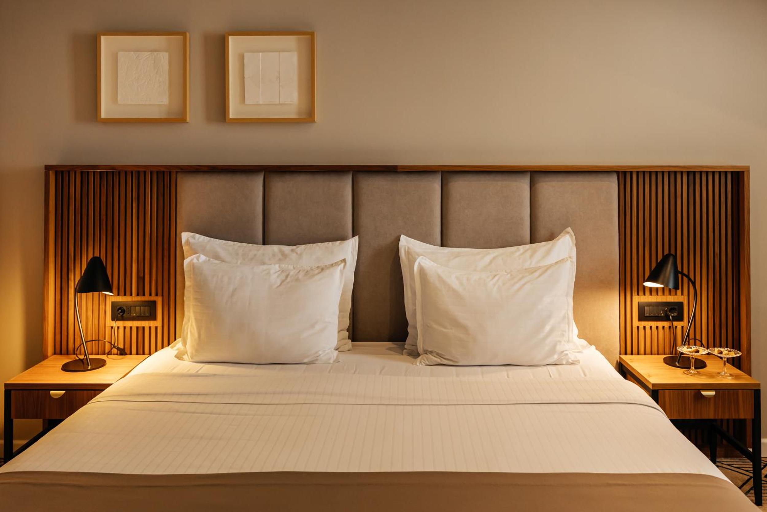 Deluxe Double or Twin Room with Sea View - Photo 9