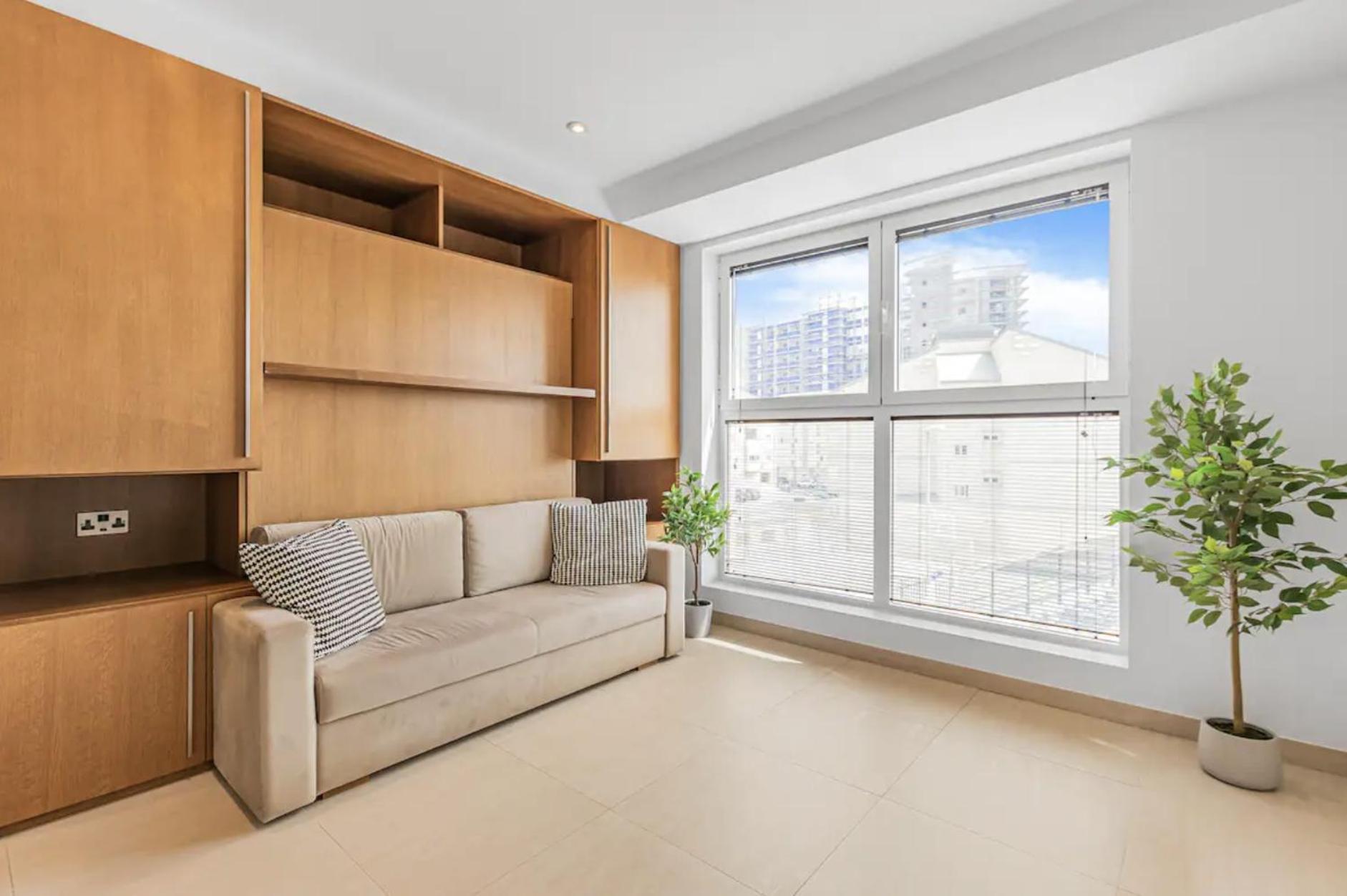Studio Apartment photo 2