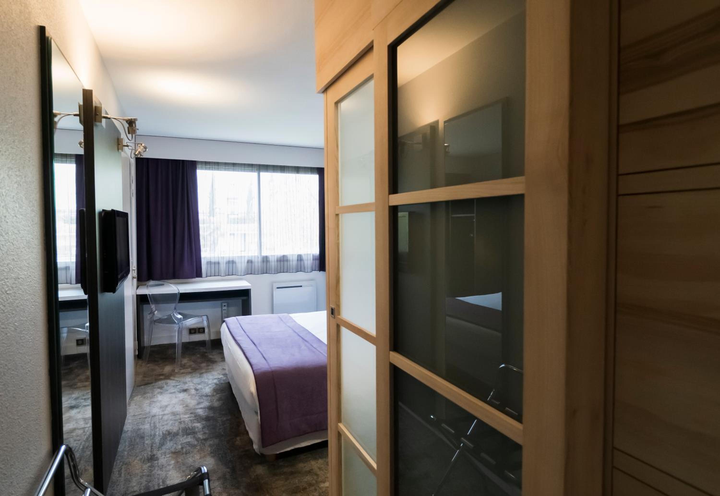 Standard Room with Park View photo 1