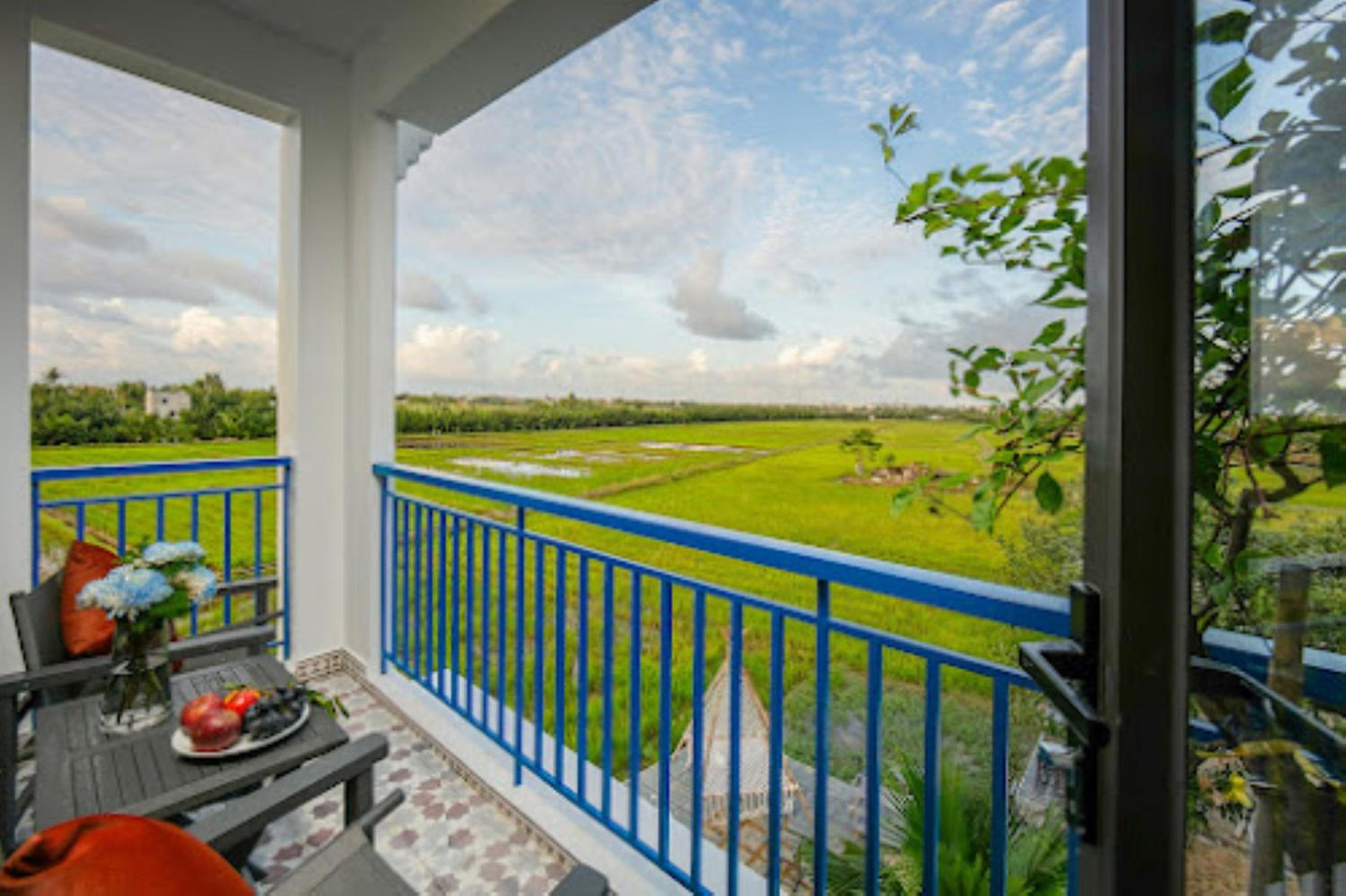 Queen Room with Balcony photo 2