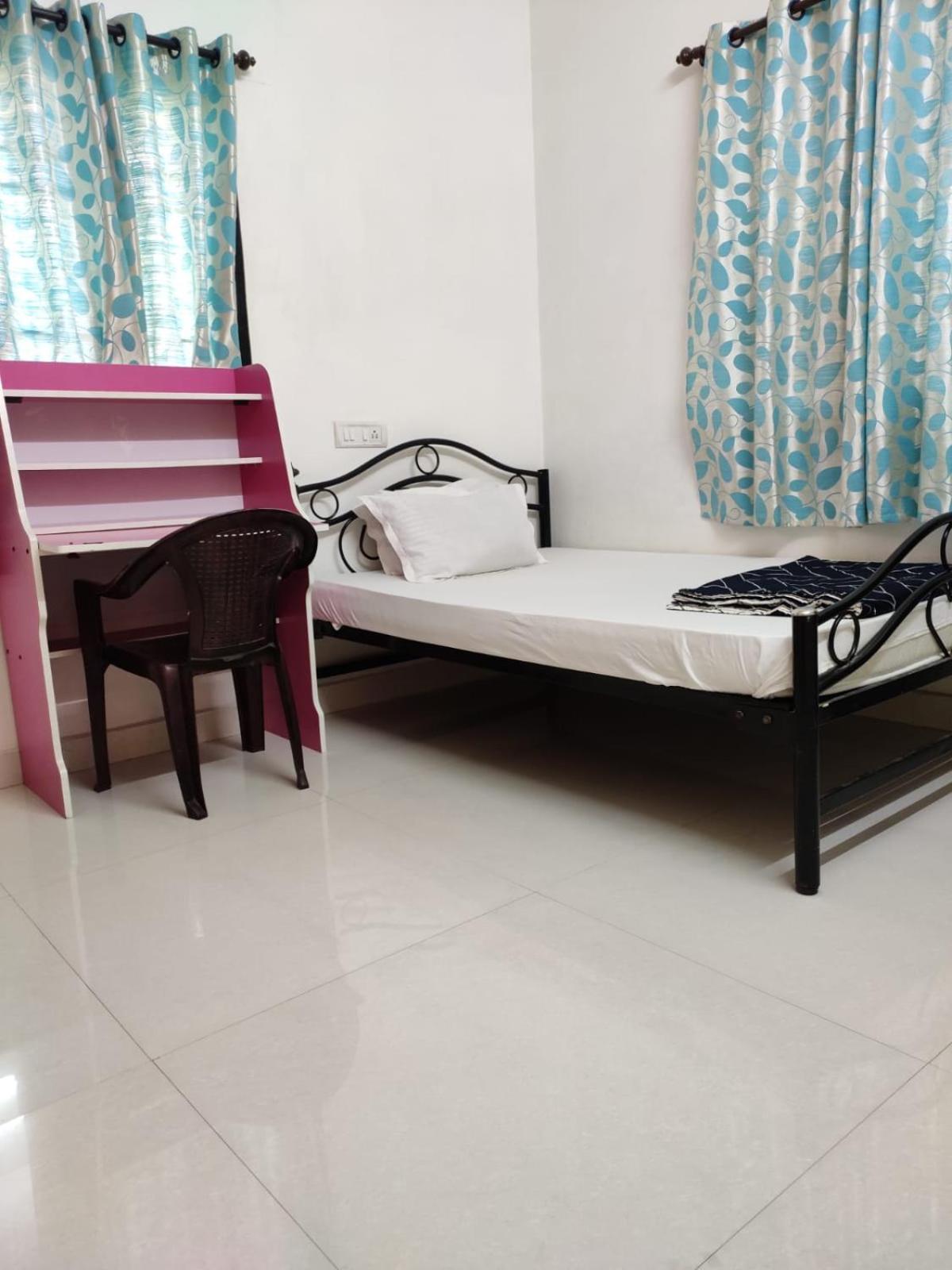 Budget Single Room