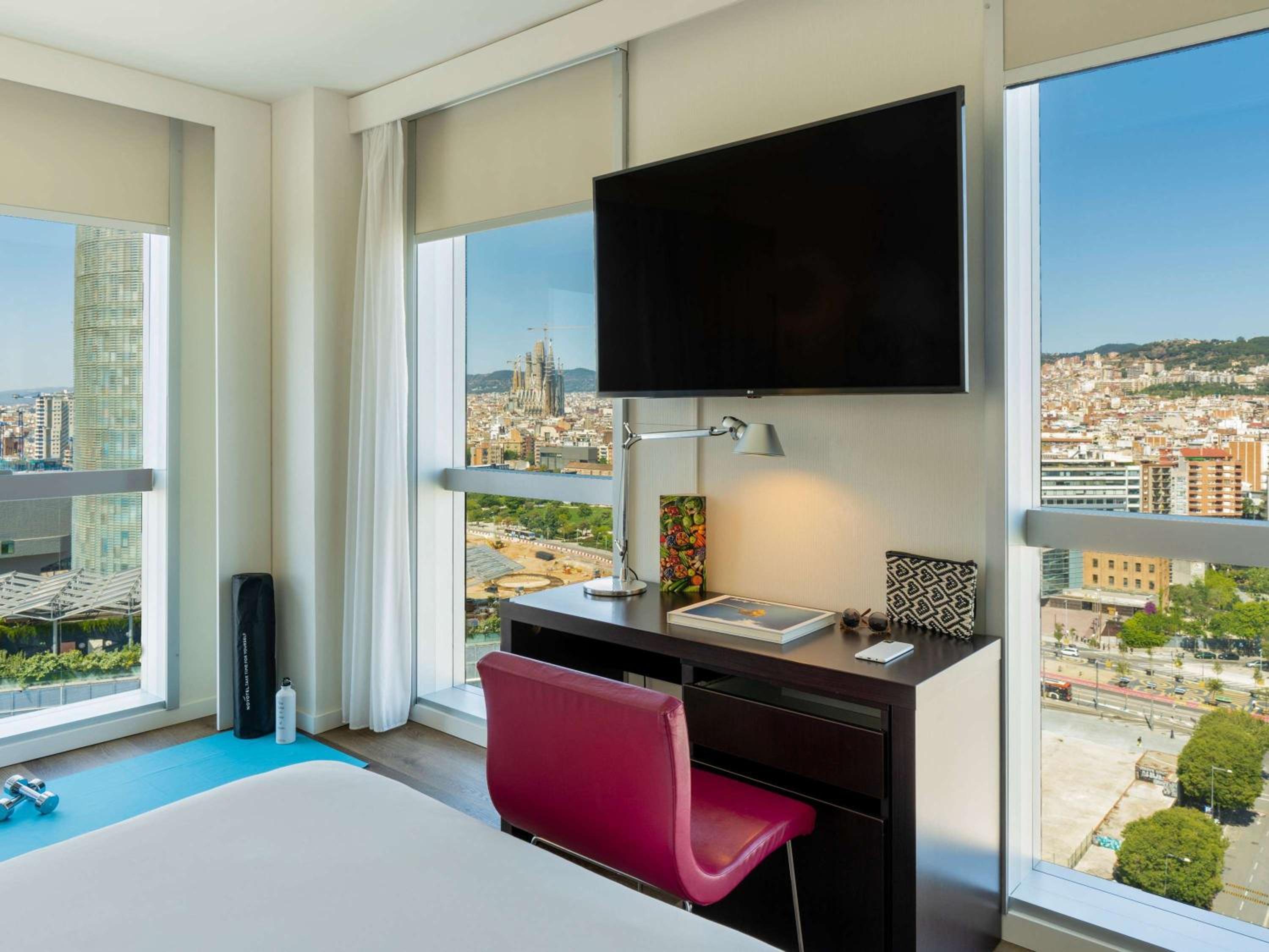 Superior Double Room with View thumbnail 6