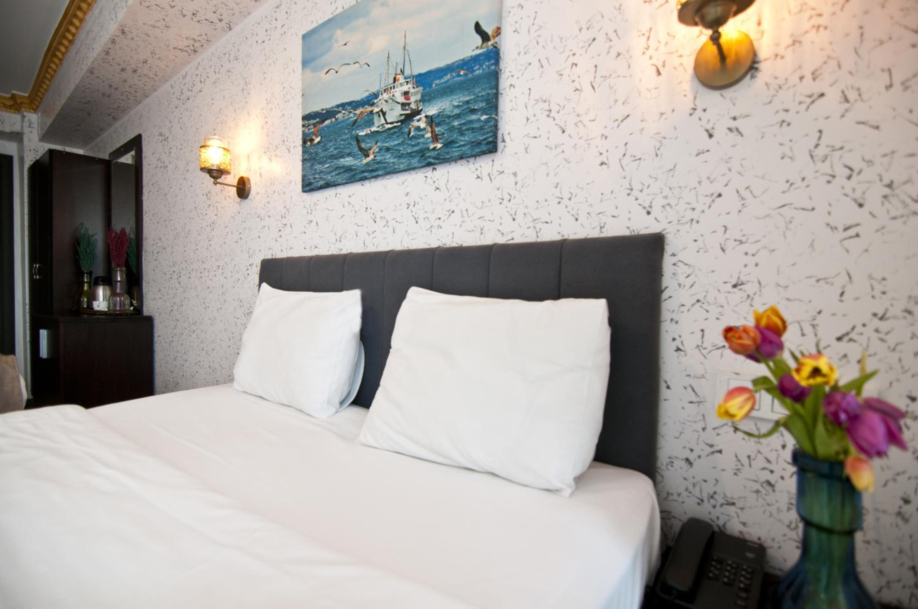 Deluxe Triple Room with Sea View photo 1