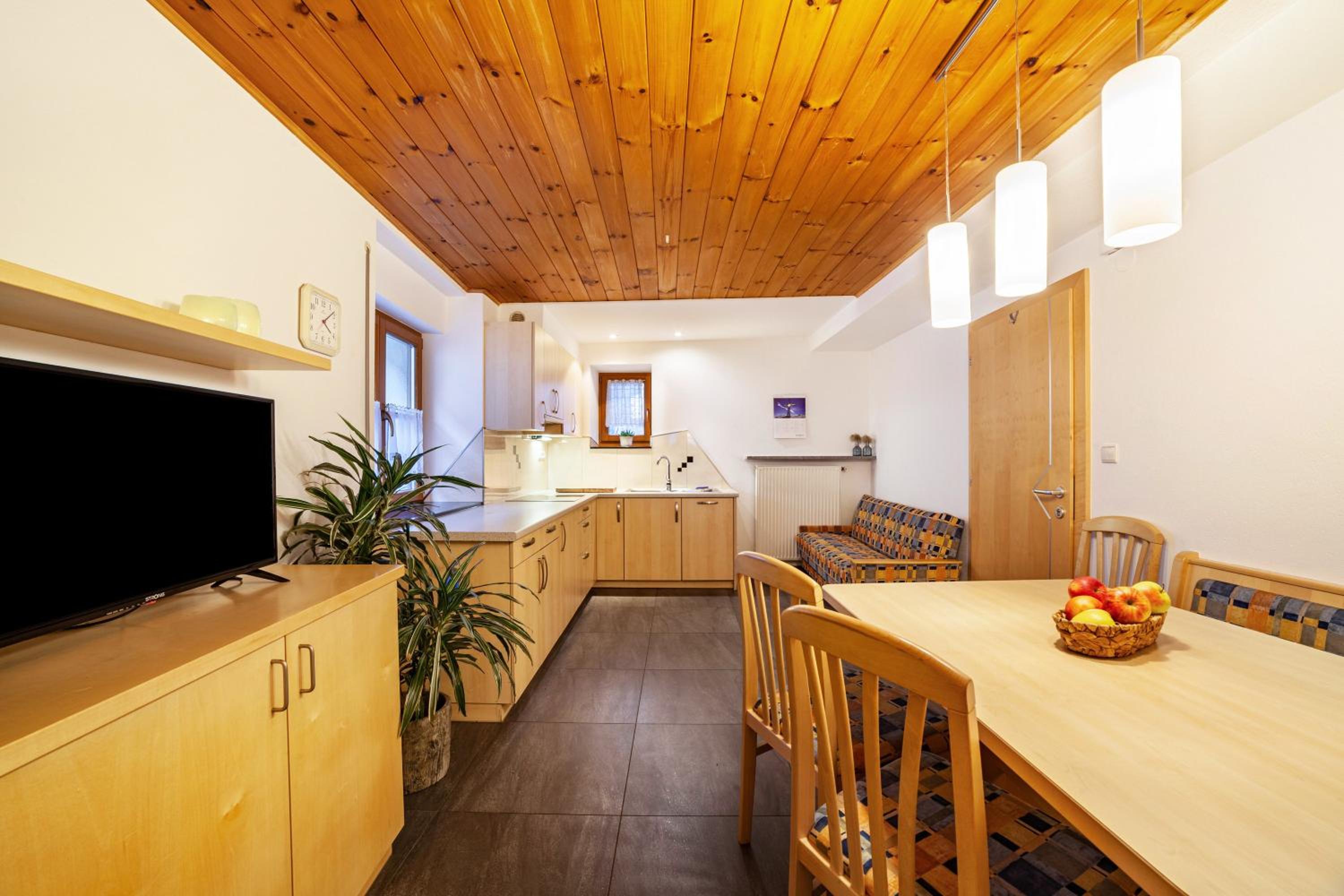 One-Bedroom Apartment with Garden View photo 3