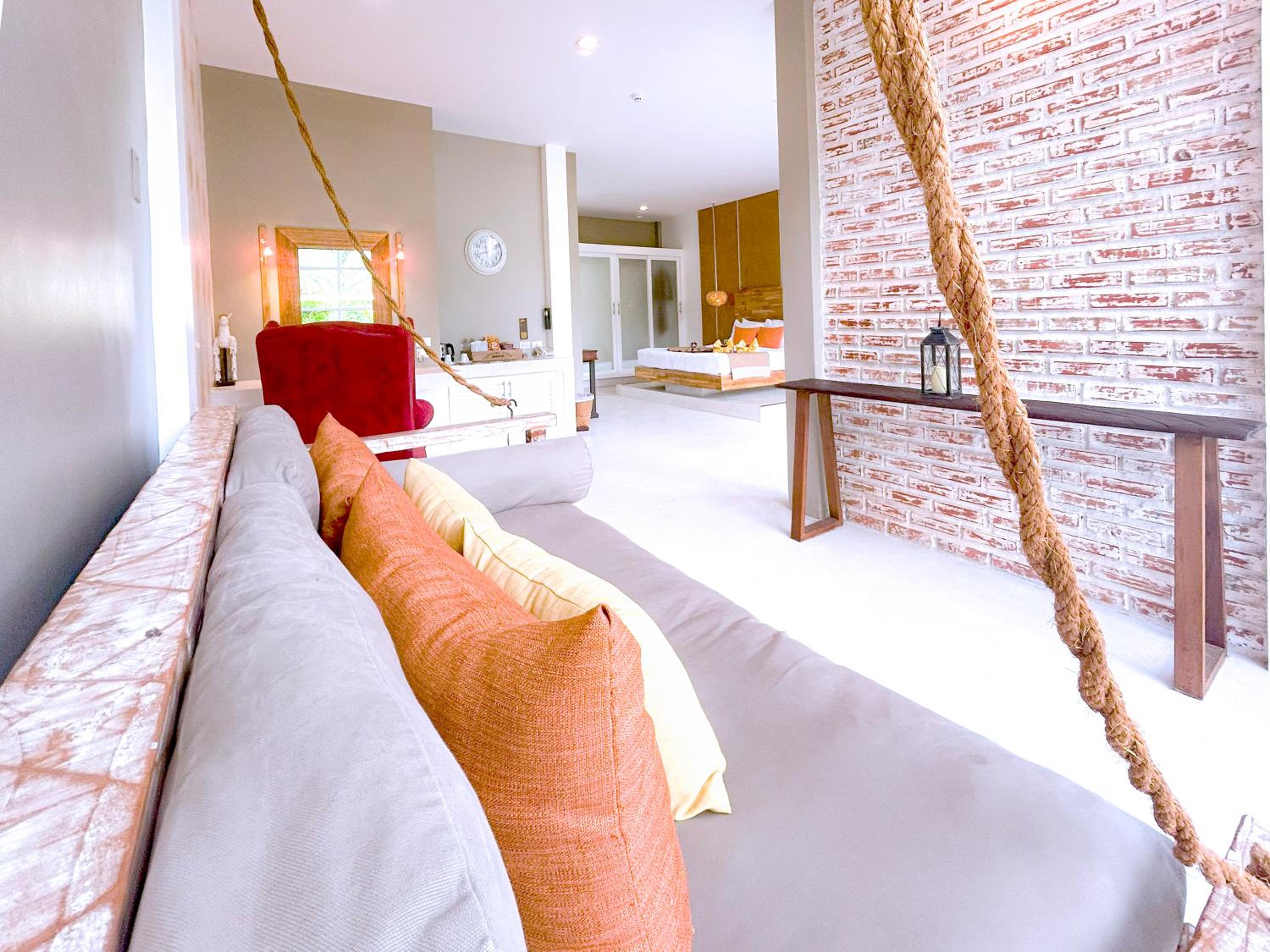 Poolside Suite photo 2