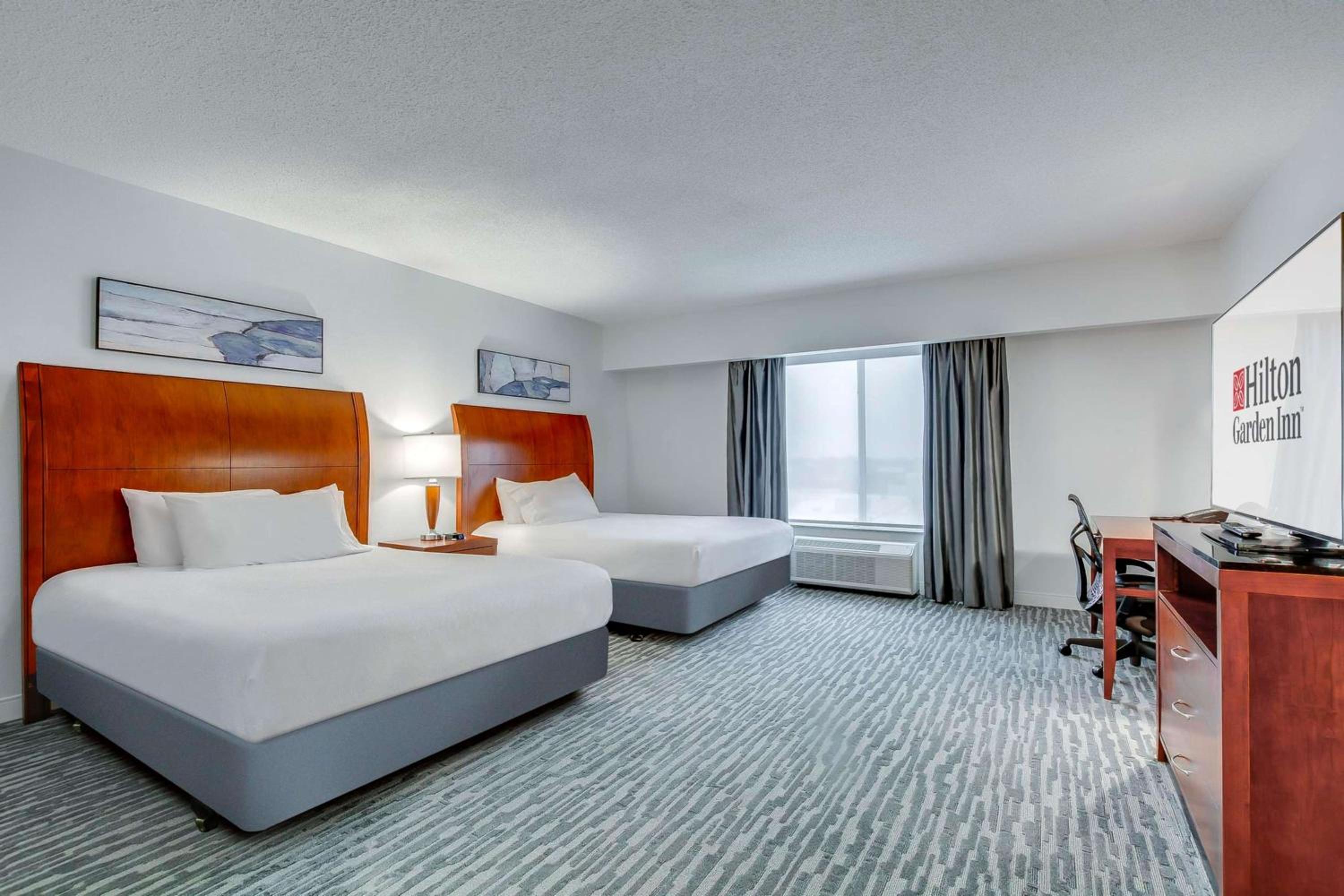 Queen Room with Two Queen Beds - Mobility and Hearing Access - Photo 3