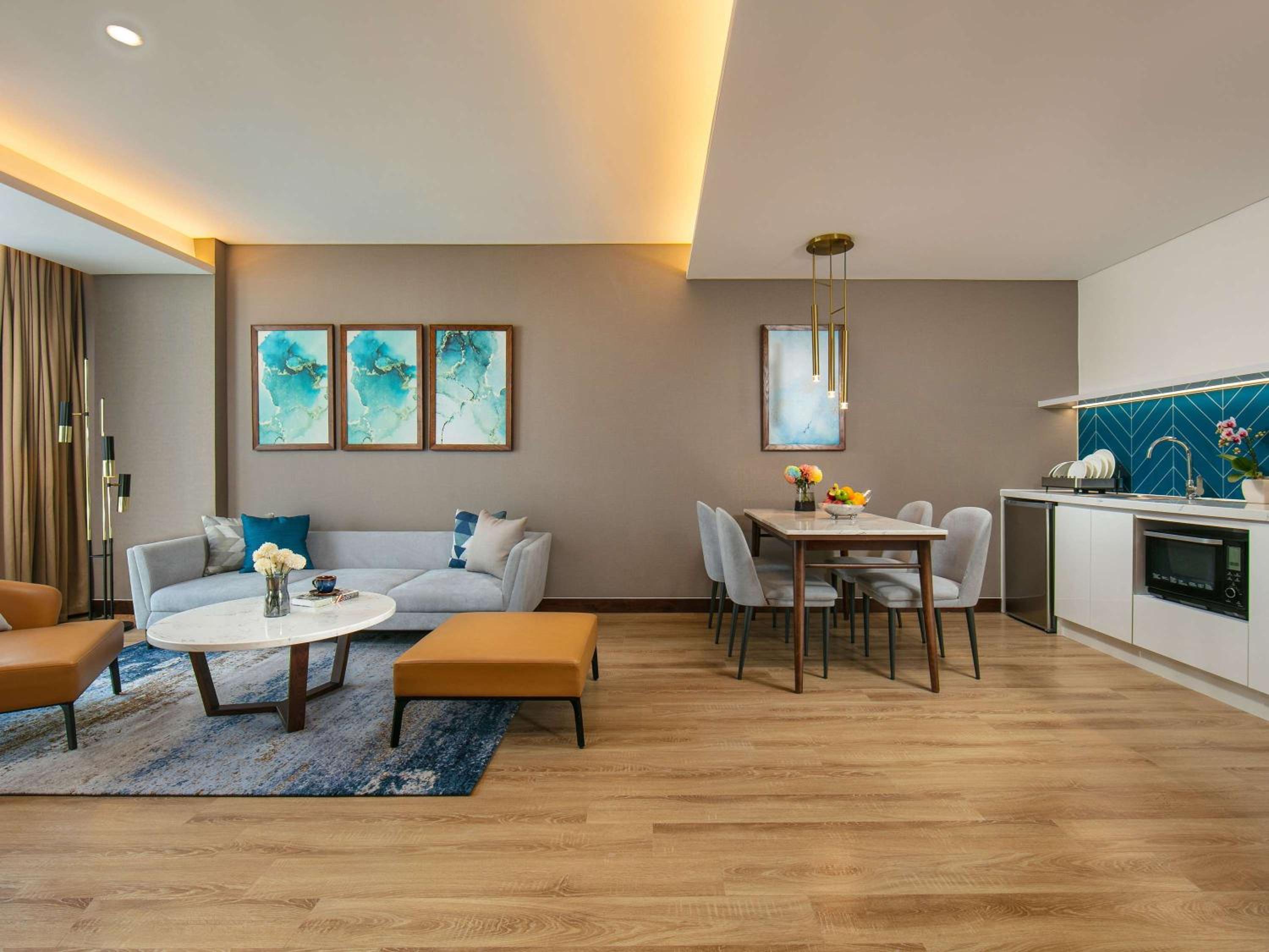One-Bedroom Suite - Free Chocolate Hour 16:00 to 17:00 thumbnail 6