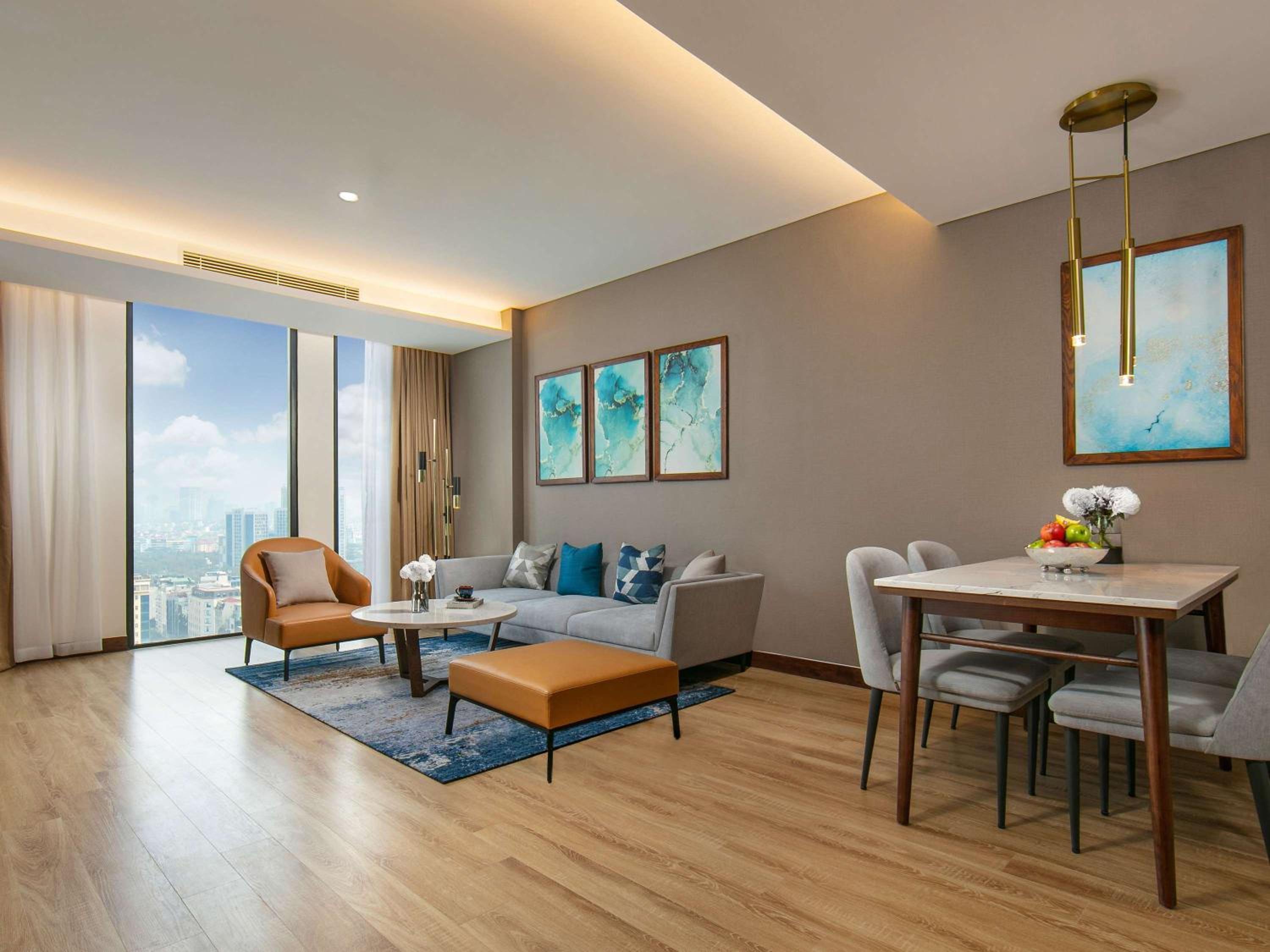 One-Bedroom Suite - Free Chocolate Hour 16:00 to 17:00 thumbnail 5
