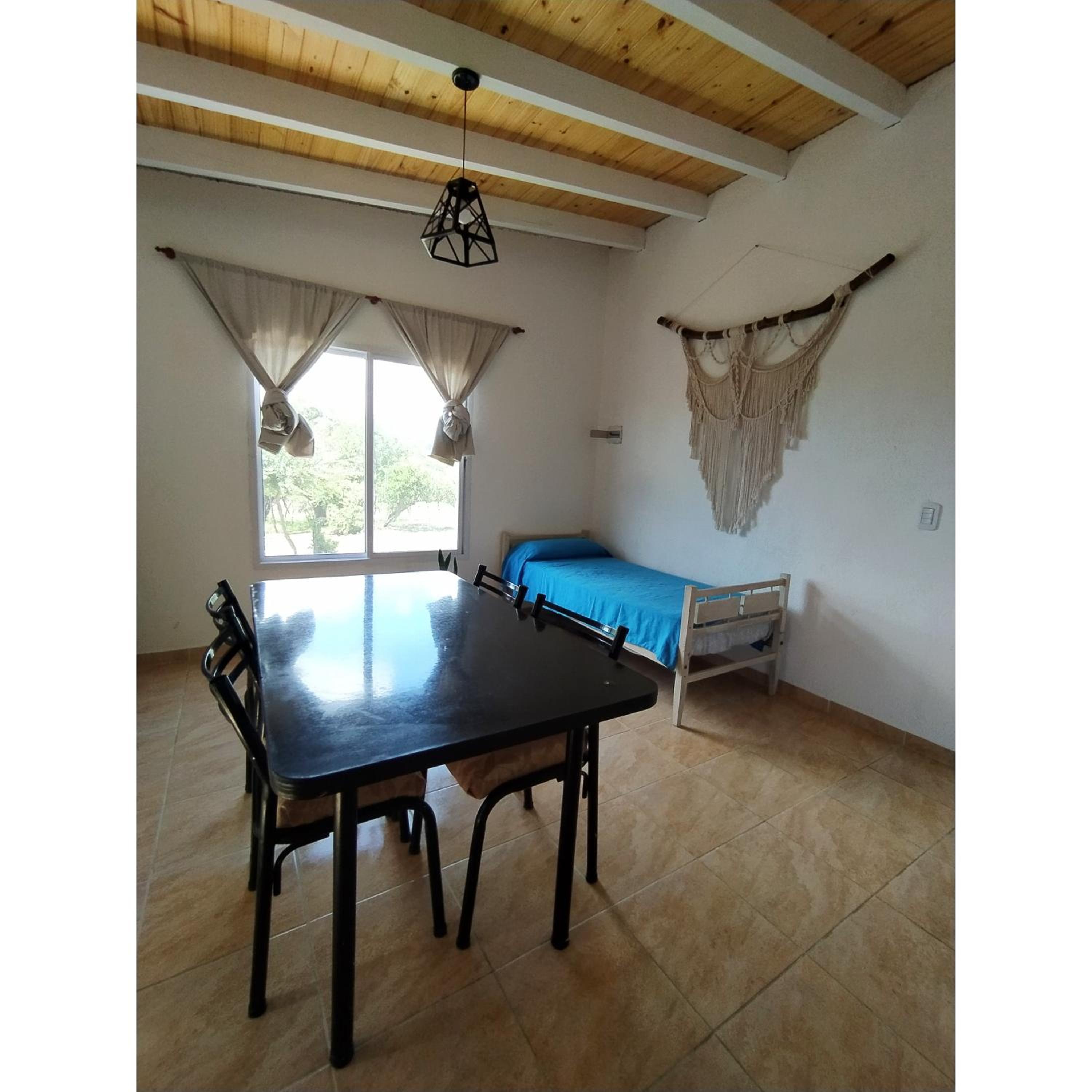 One-Bedroom House photo 2