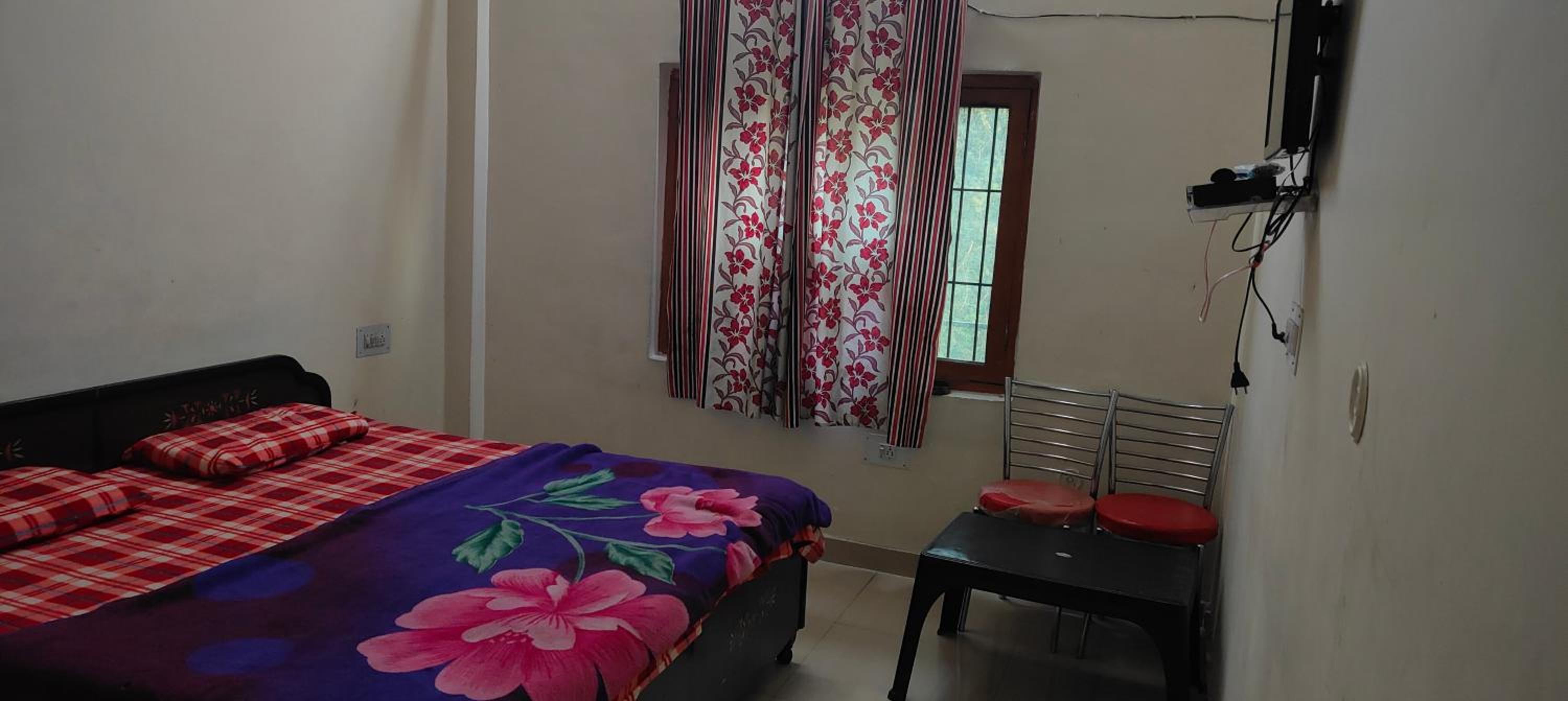 Deluxe Room (2 Adults + 1 Child) photo 1