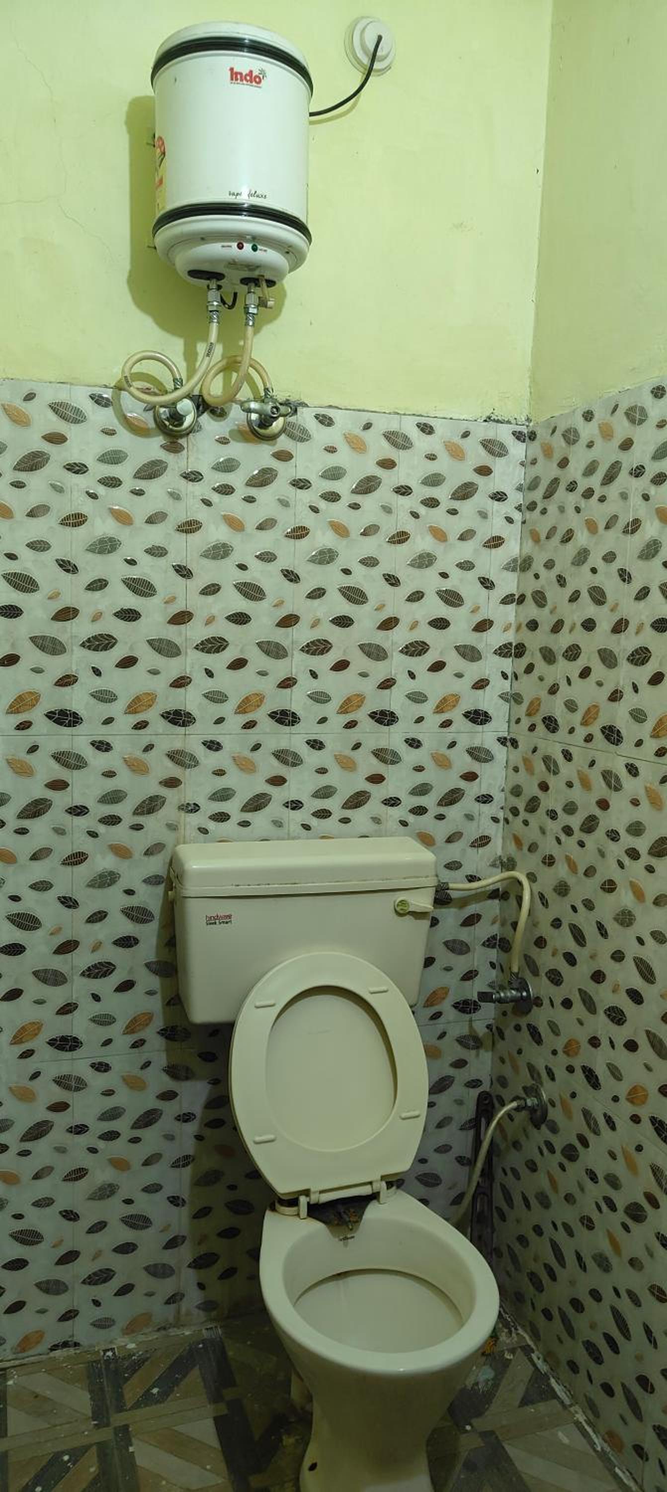 Deluxe Double Room (2 Adults + 1 Child) photo 3