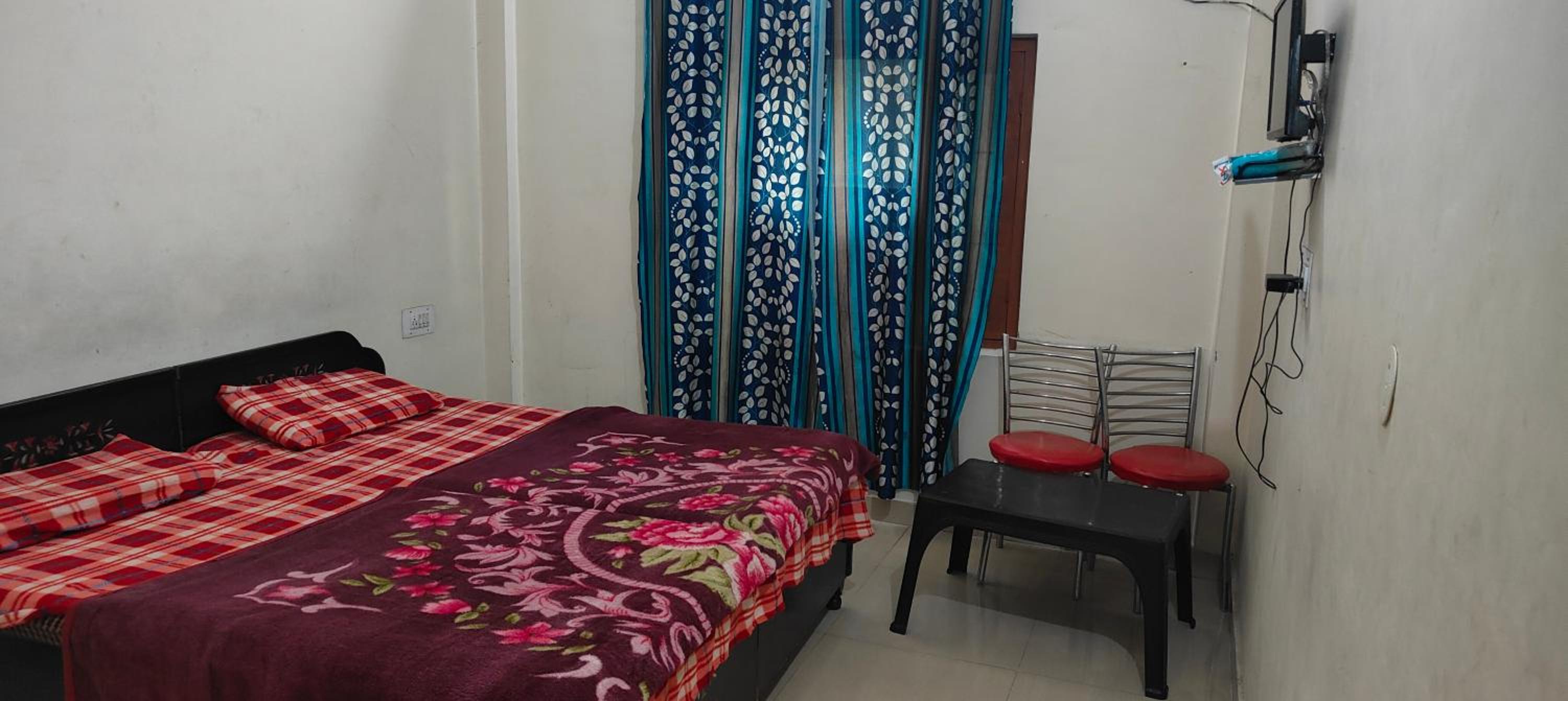 Deluxe Double Room with Bath photo 1