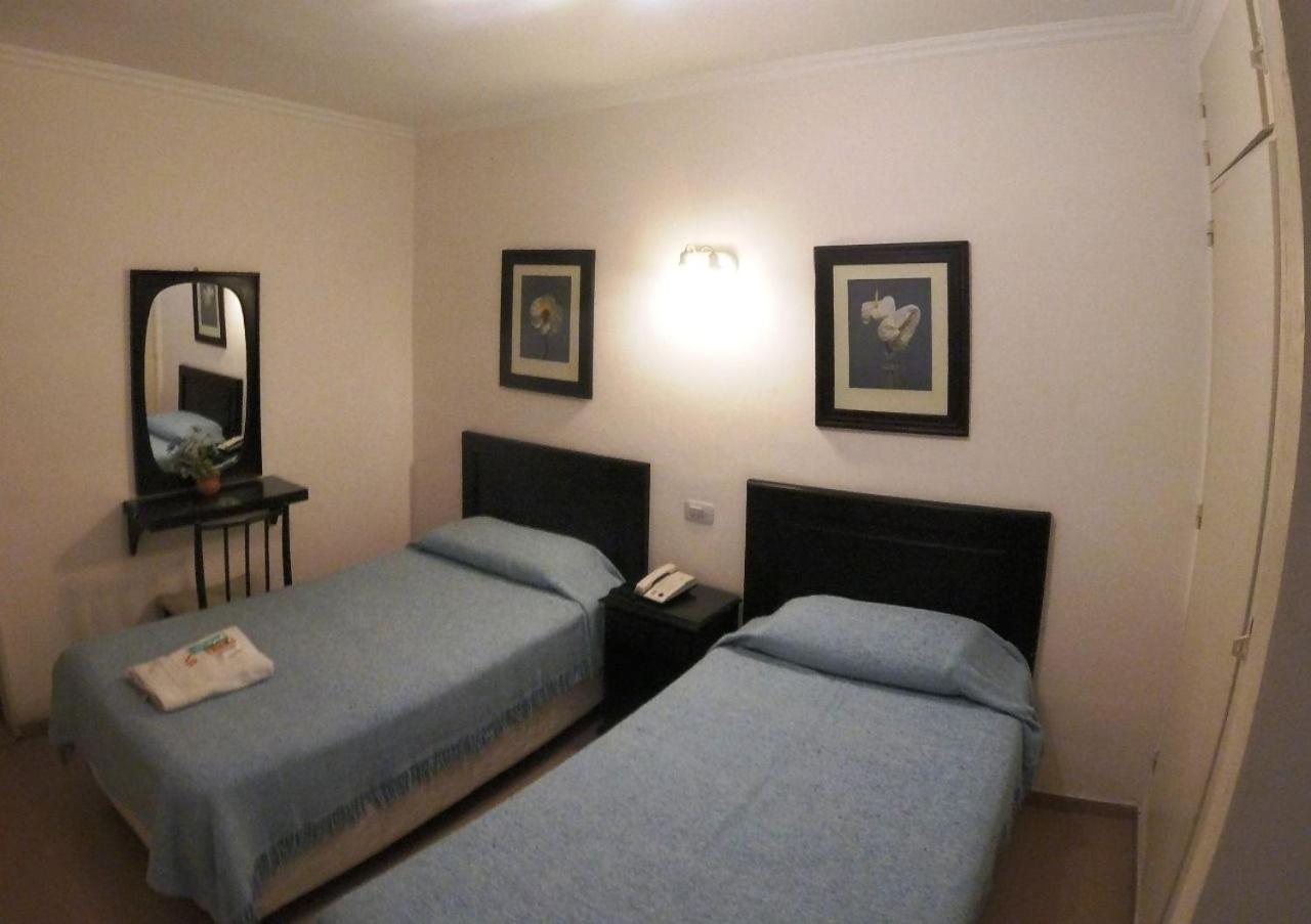 Standard Twin Room photo 3