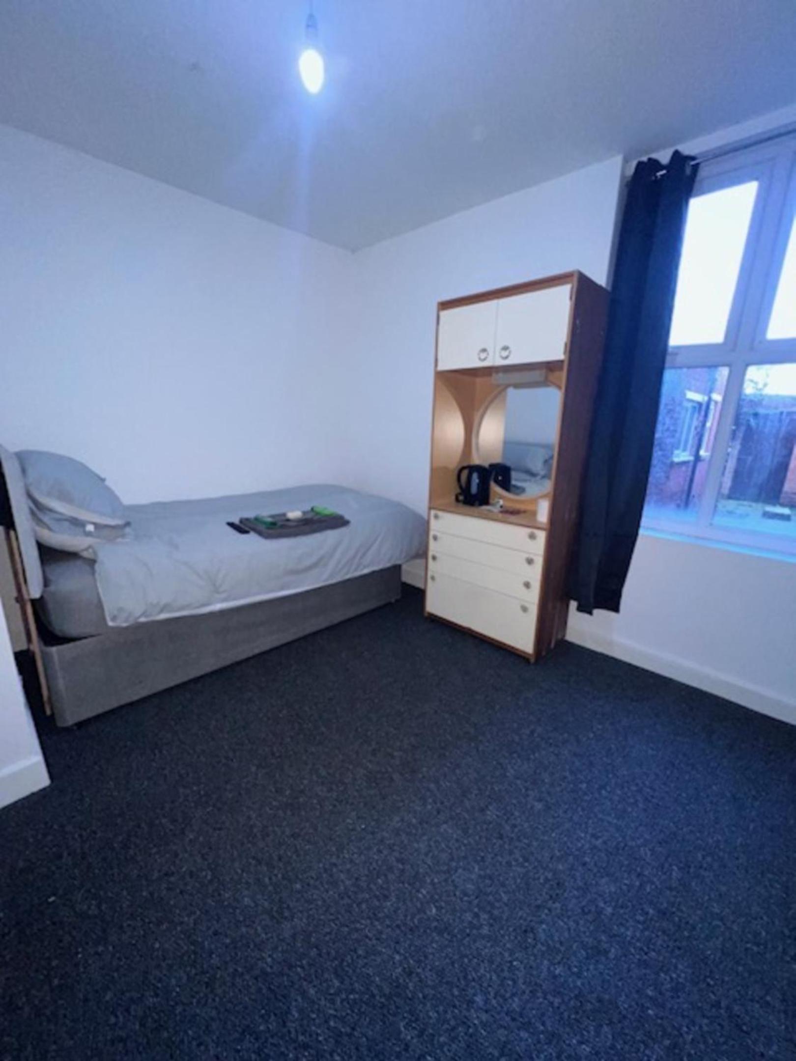 Standard Double Room photo 2