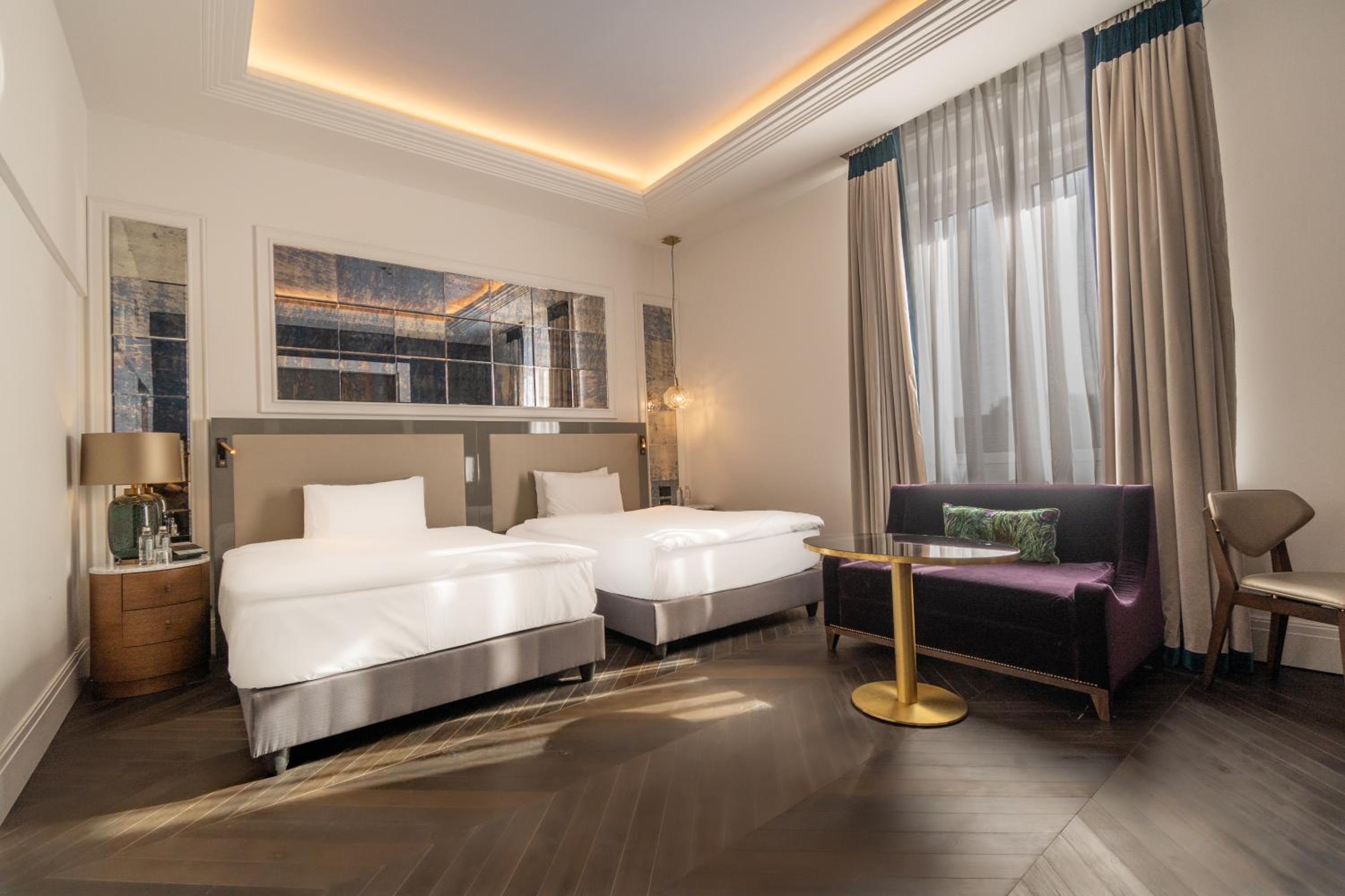 Deluxe Twin Room - Photo 4