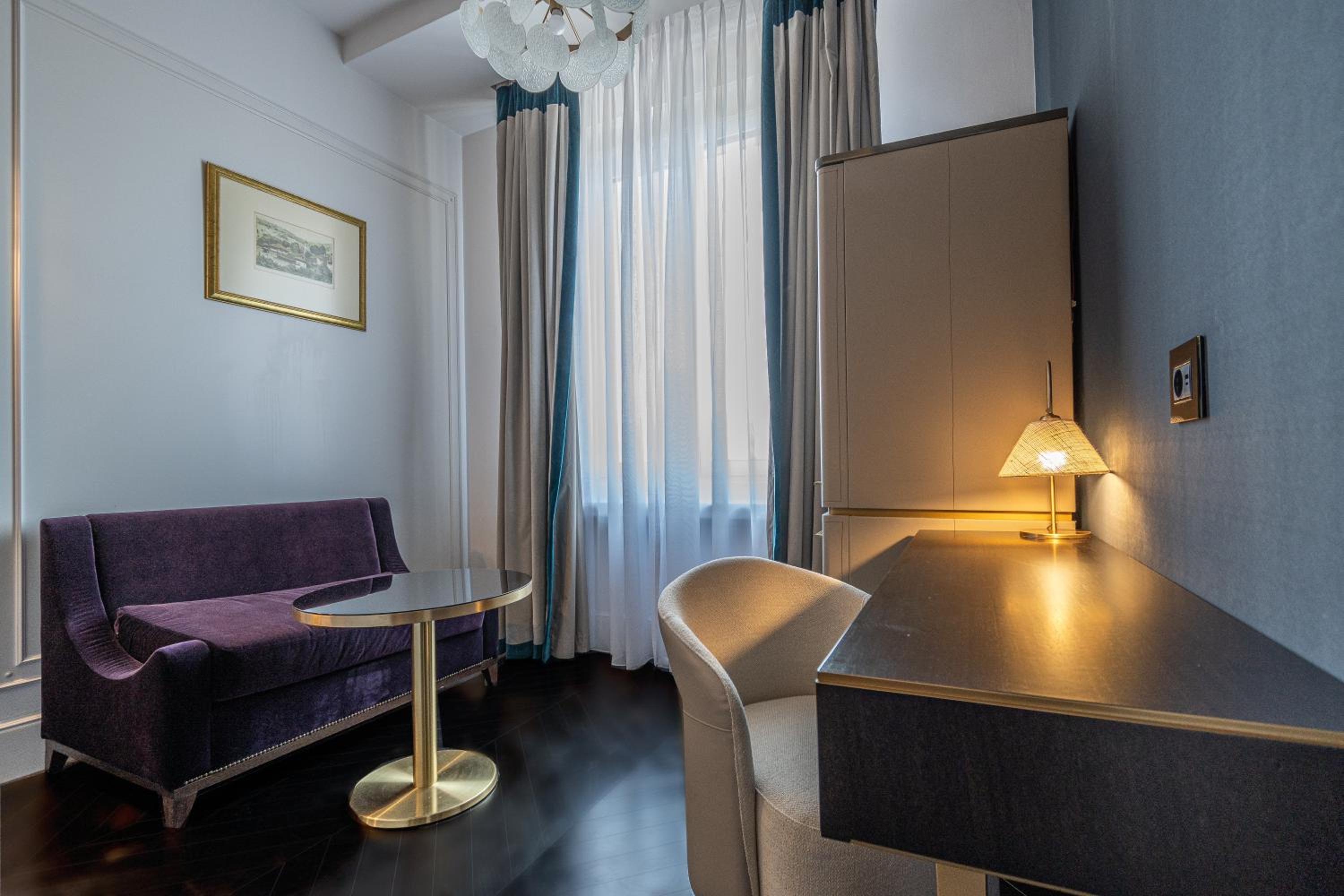 Deluxe Suite, 1 King Bed - View to Sveta Nedelya Square - Photo 2