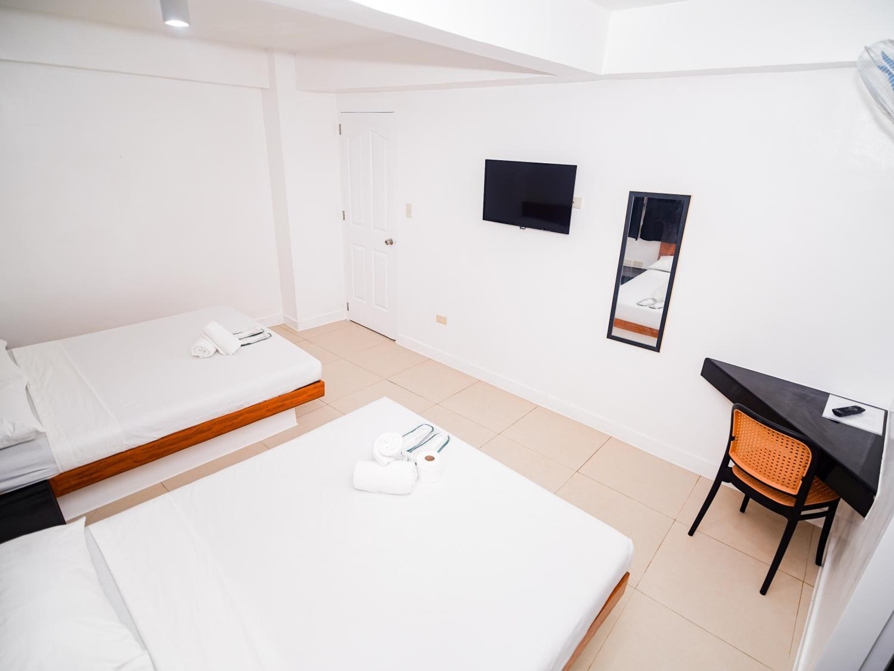 Family Room - Photo 12