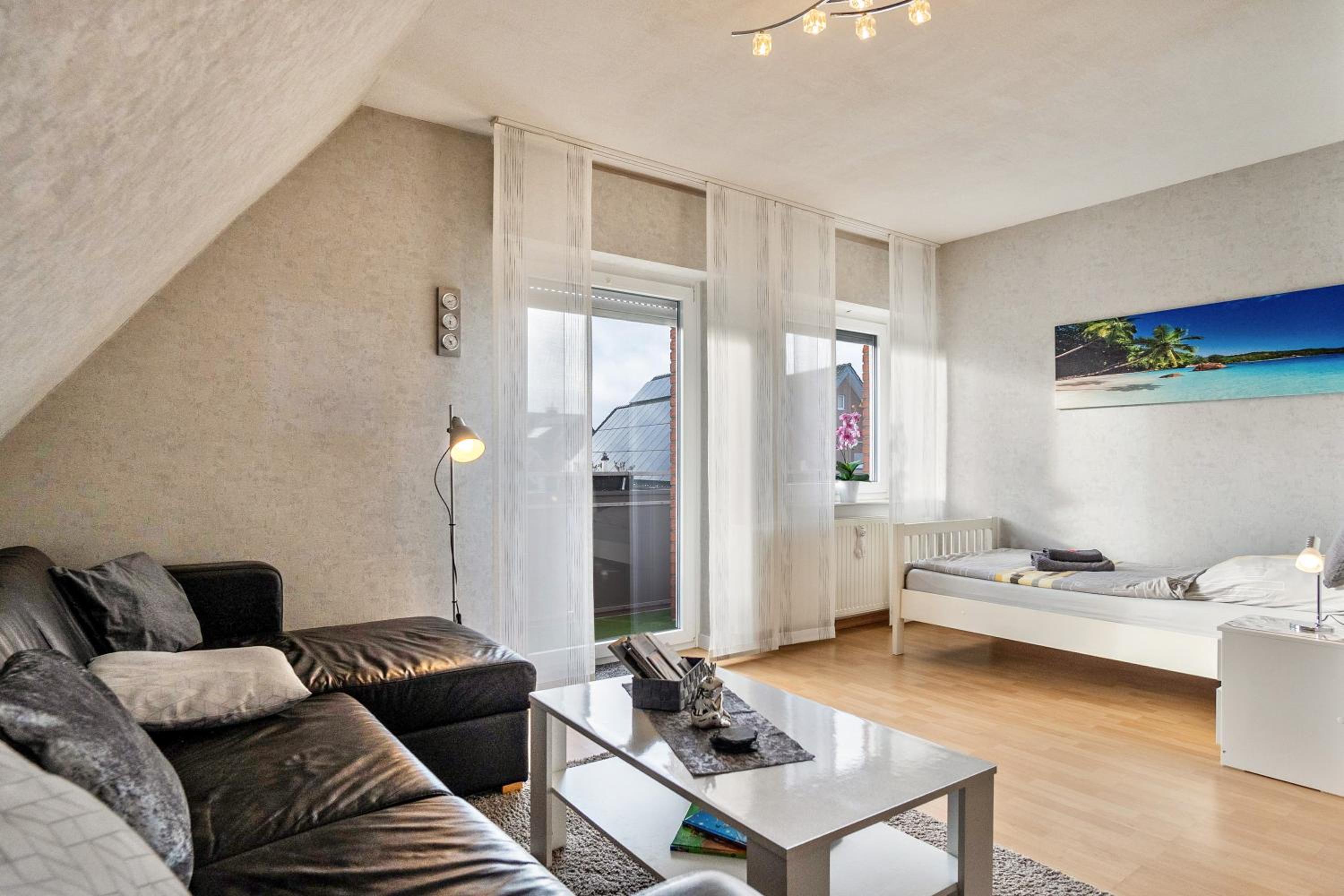 Two-Bedroom Deluxe Apartment with Balcony