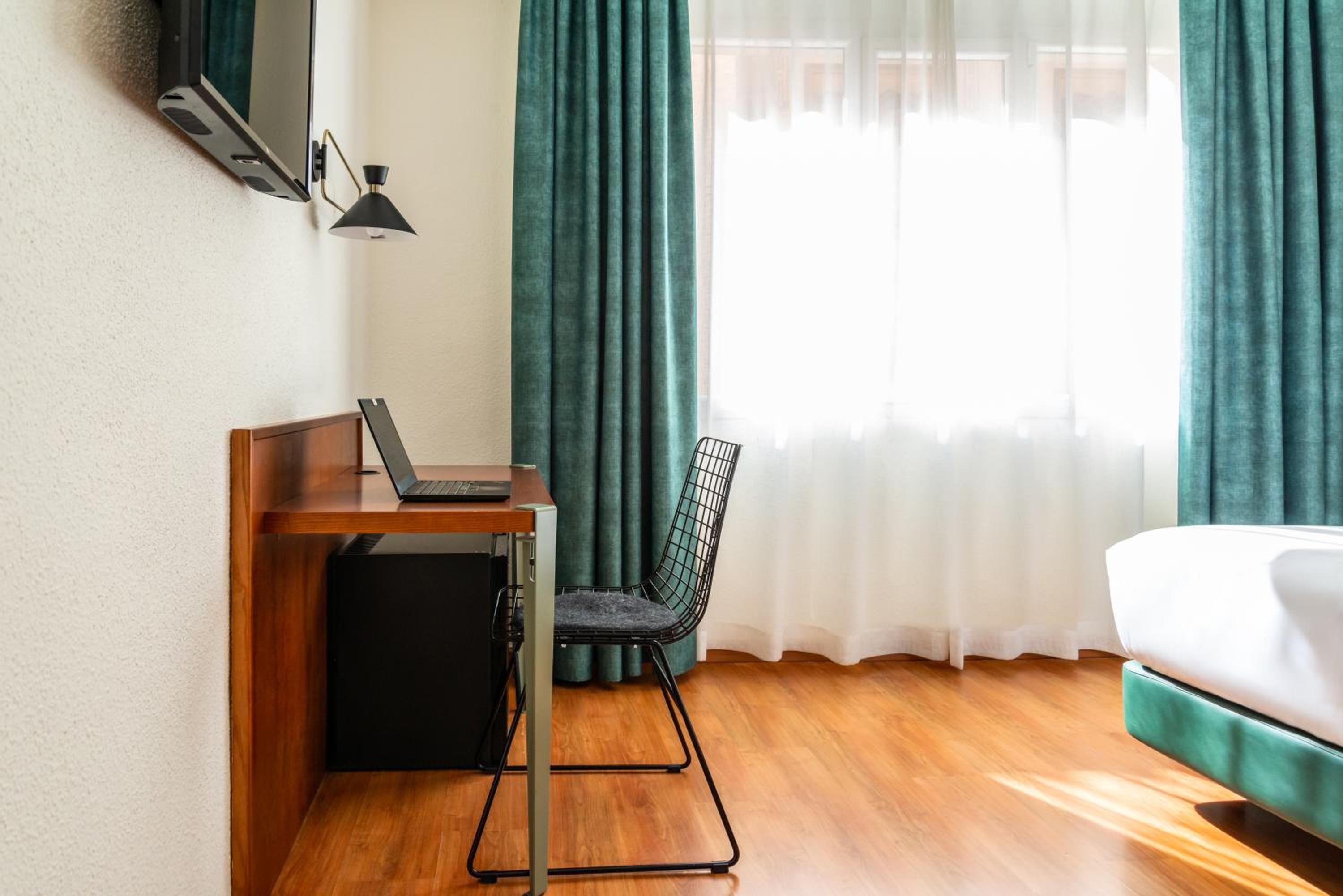 Single Room photo 2