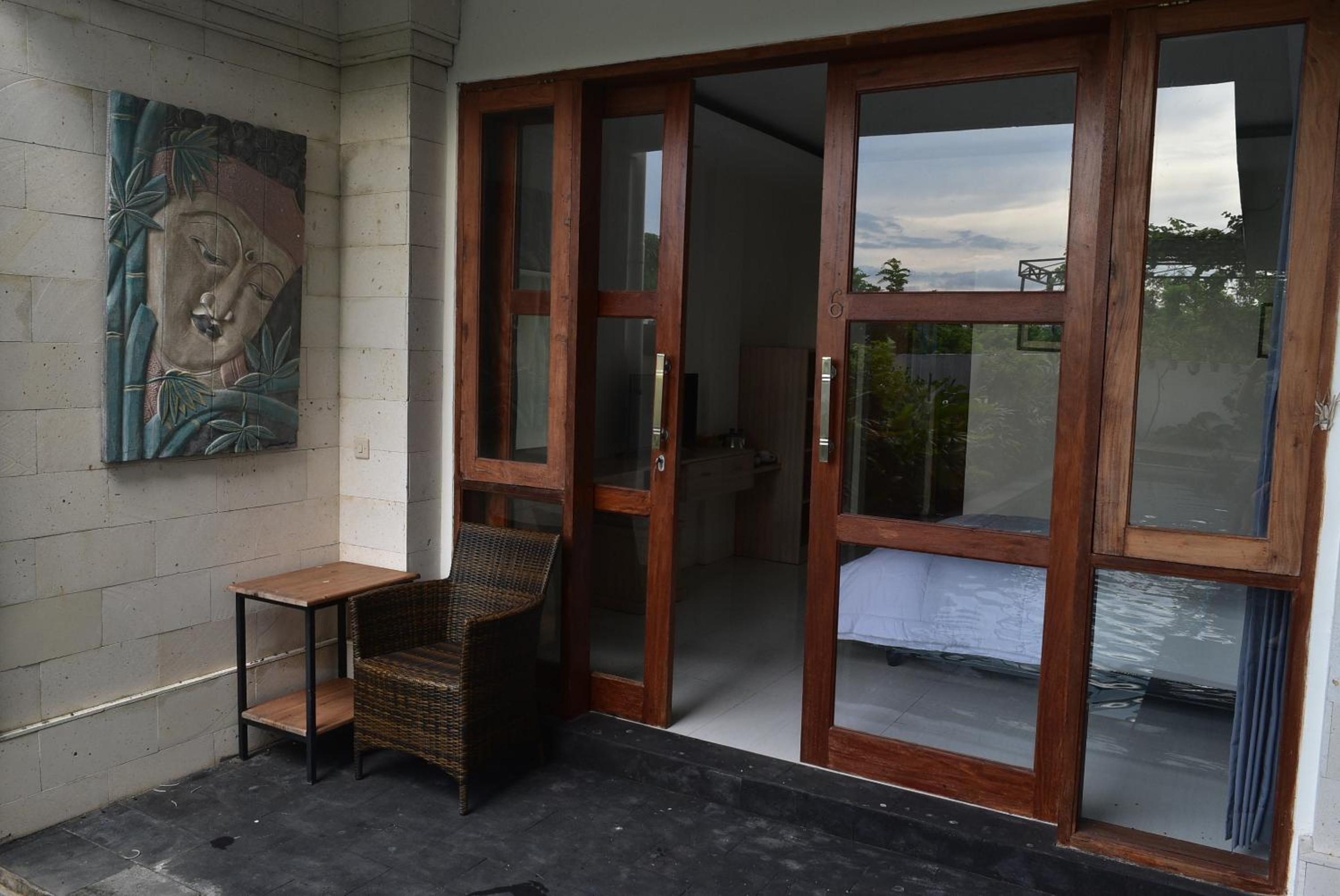 Double Room with Pool View photo 2