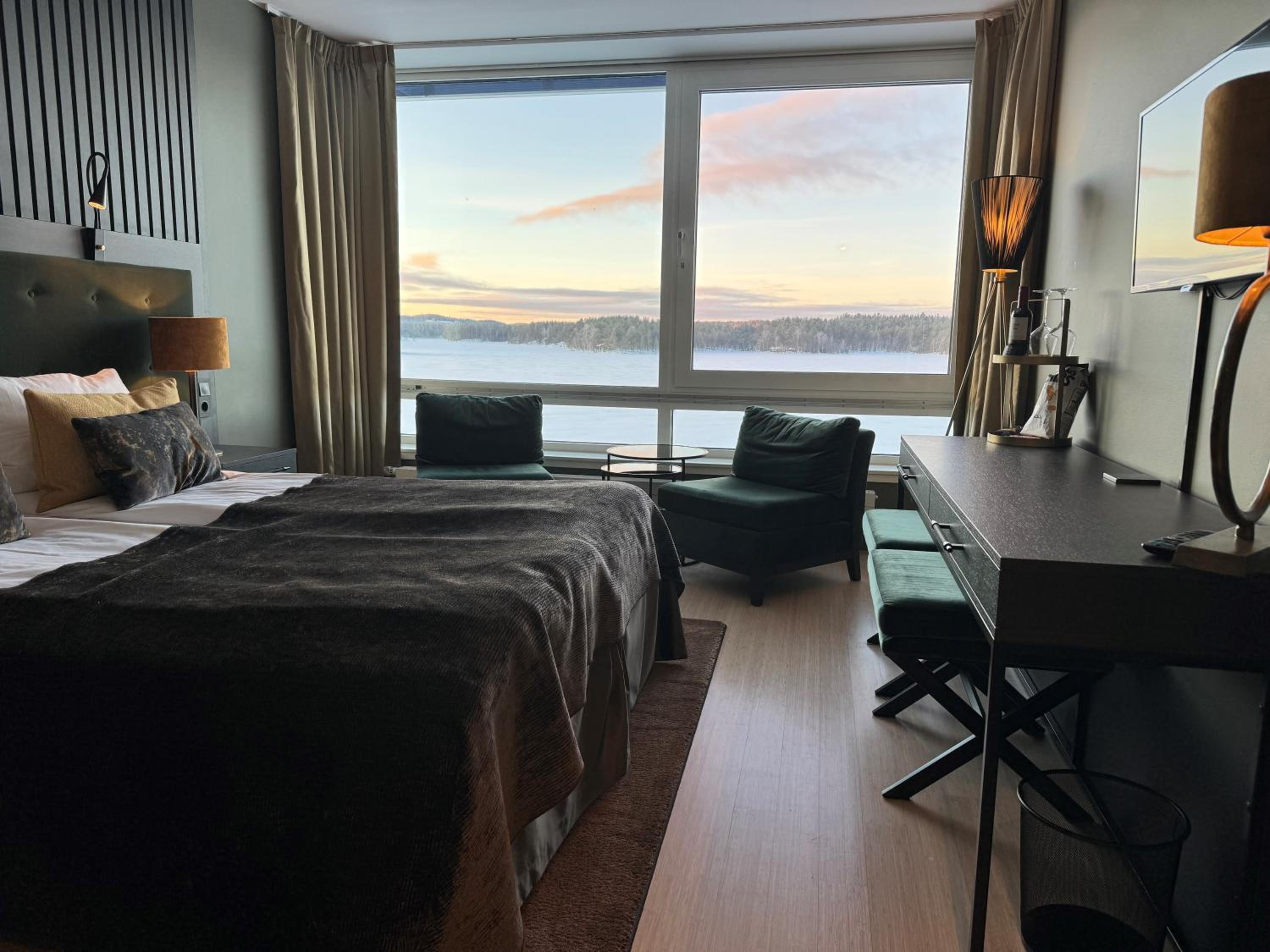 Deluxe Double Room with Sea View - Photo 1