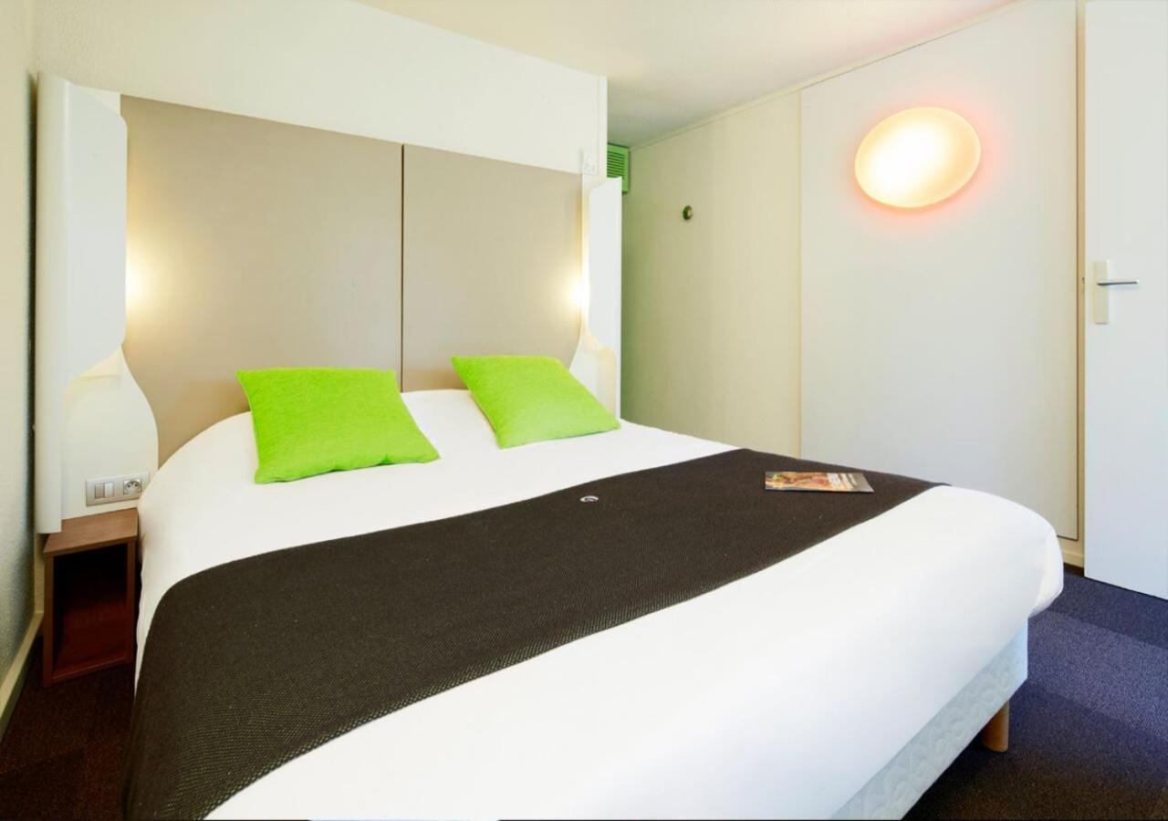 Standard Double Room - Photo 7