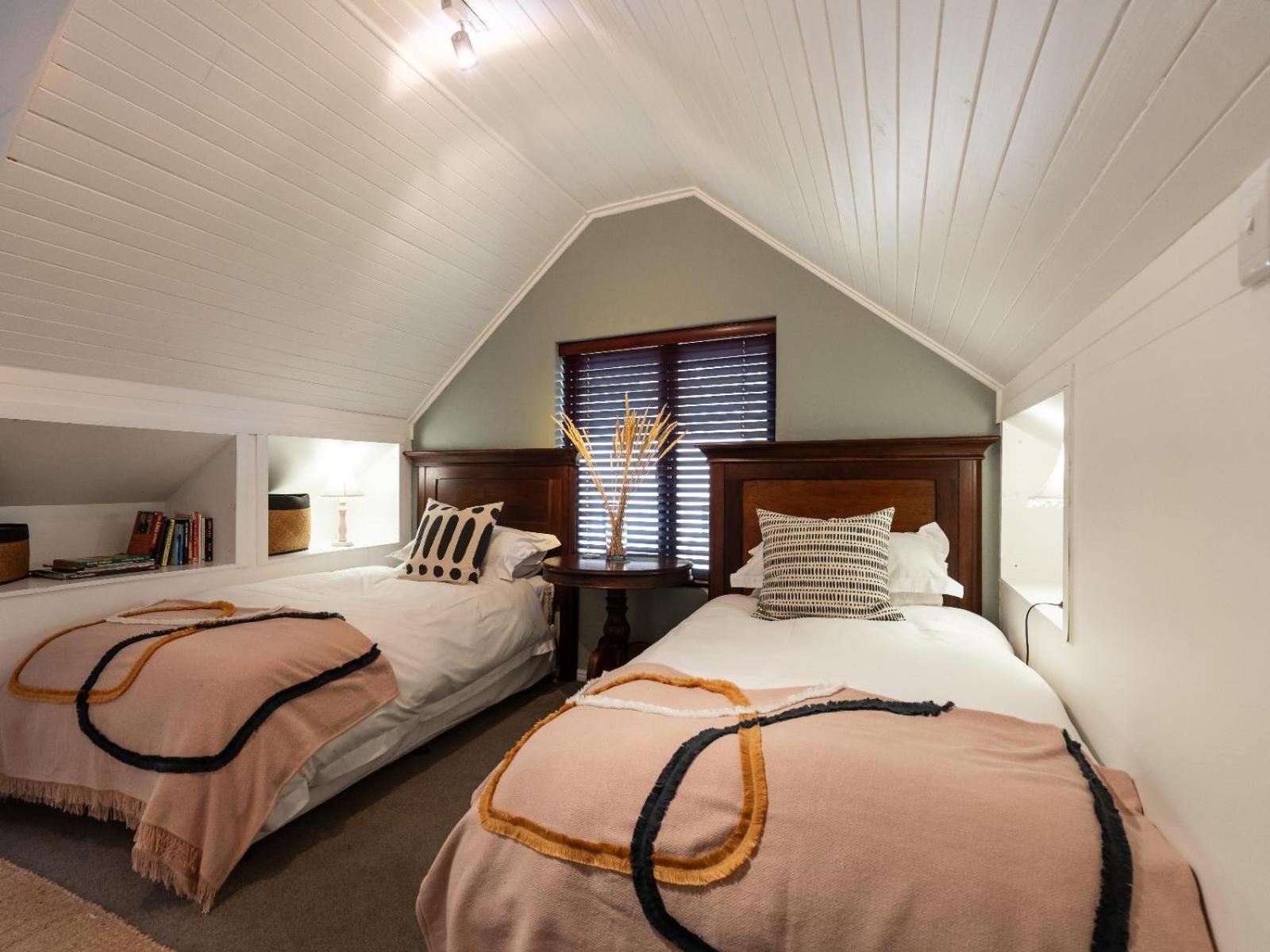 Suite with Mountain View - Photo 16