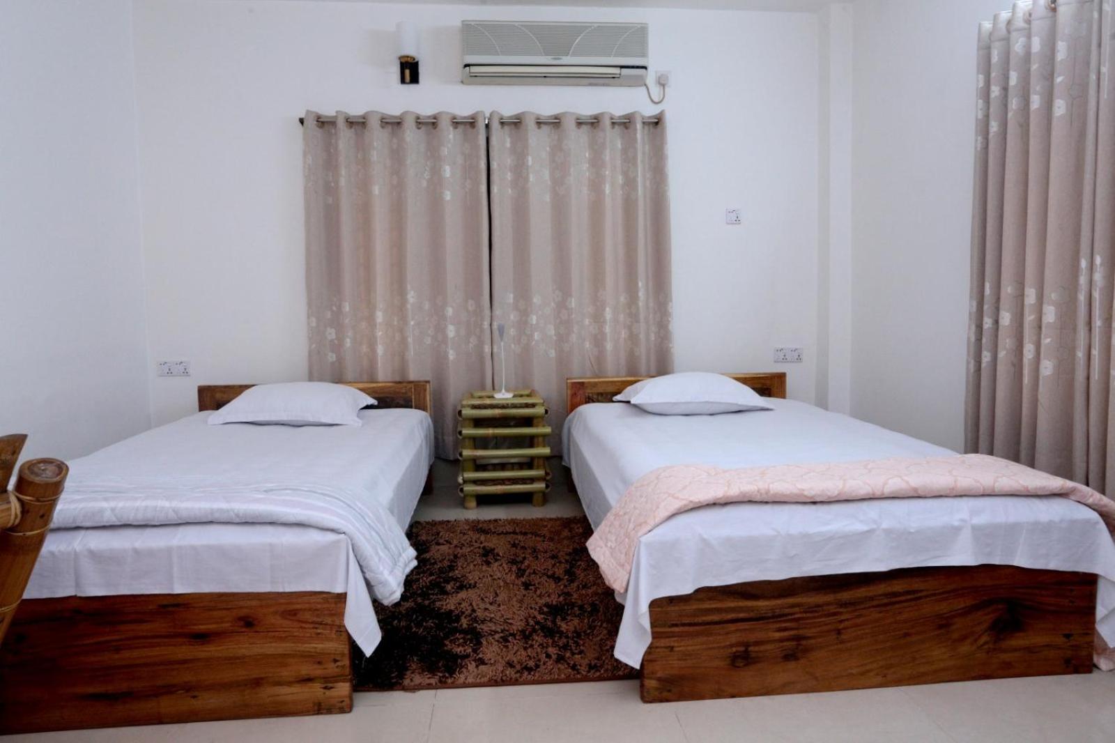 Deluxe Twin Room photo 2