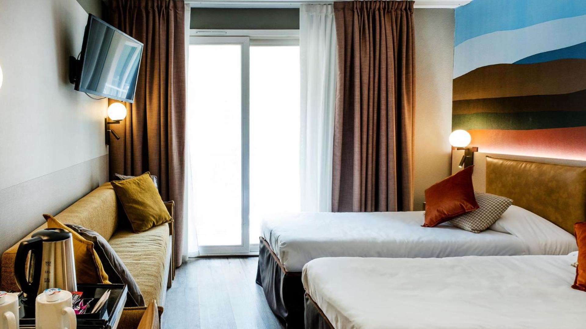 Superior Double or Twin Room with Balcony - Photo 3