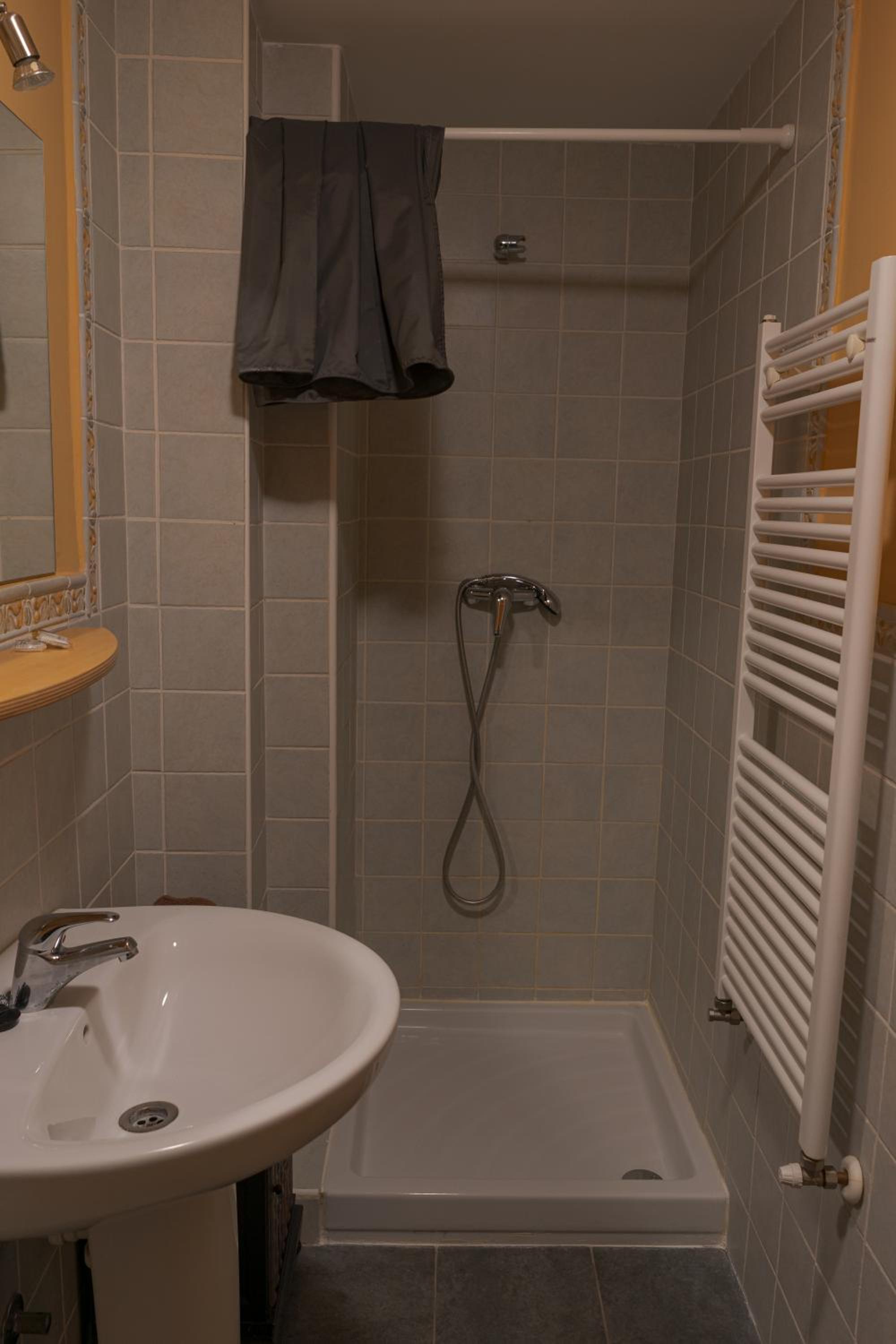 Double Room with Private Bathroom photo 2