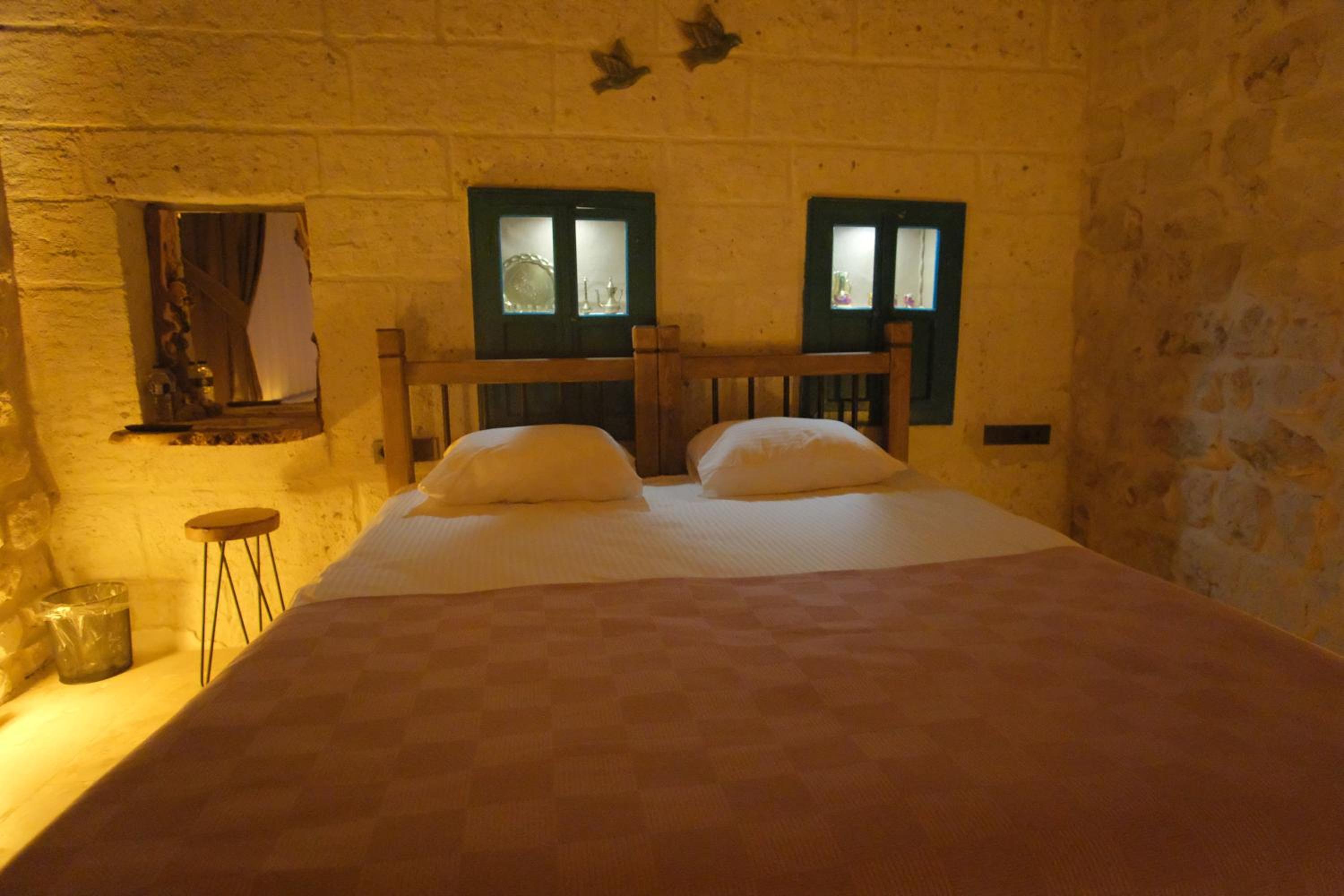 Standard Double Room - Photo 20