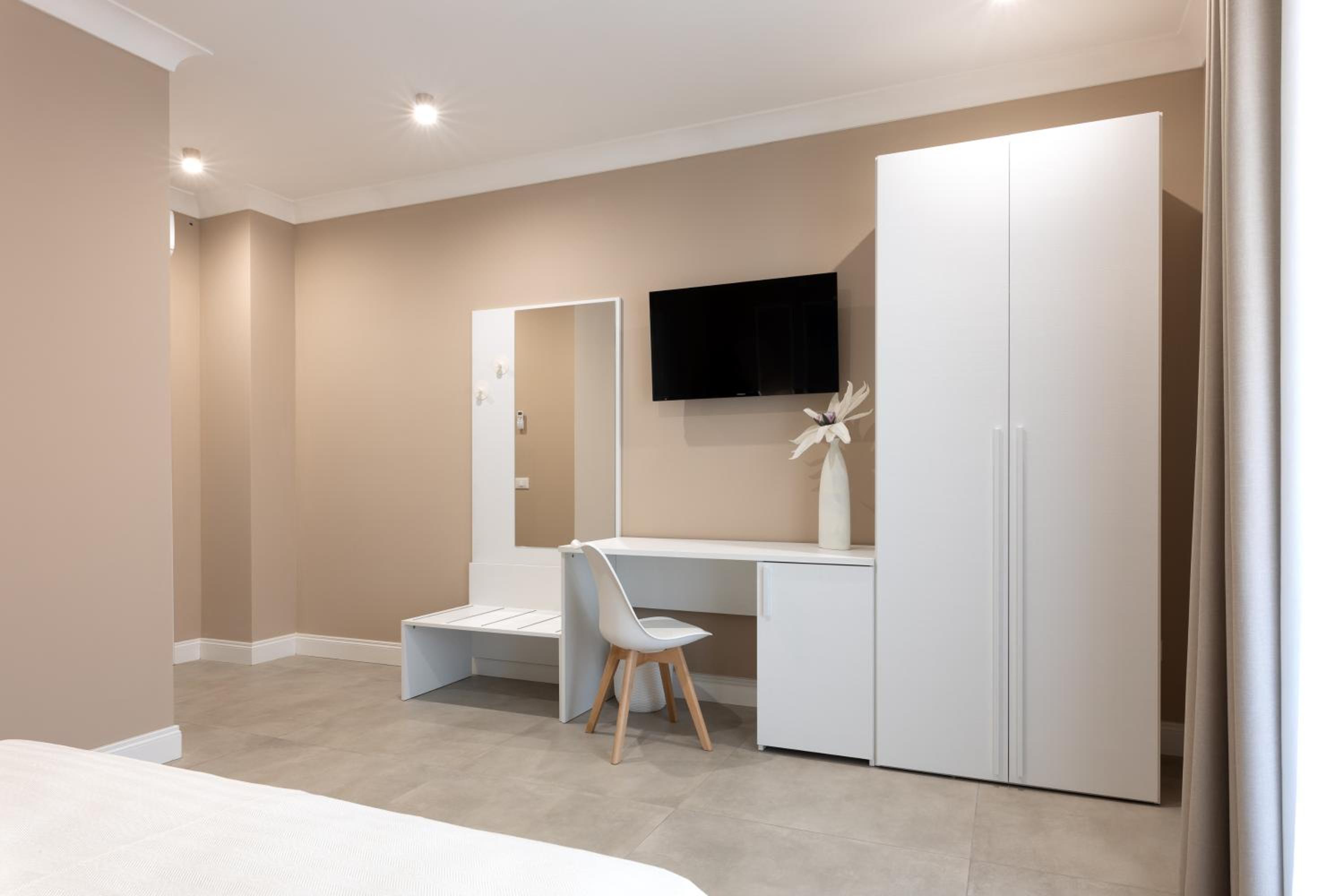 King Room with Mountain View - Photo 4