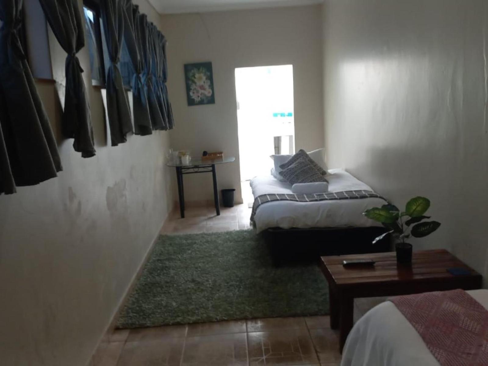 Comfort Family Room photo 3