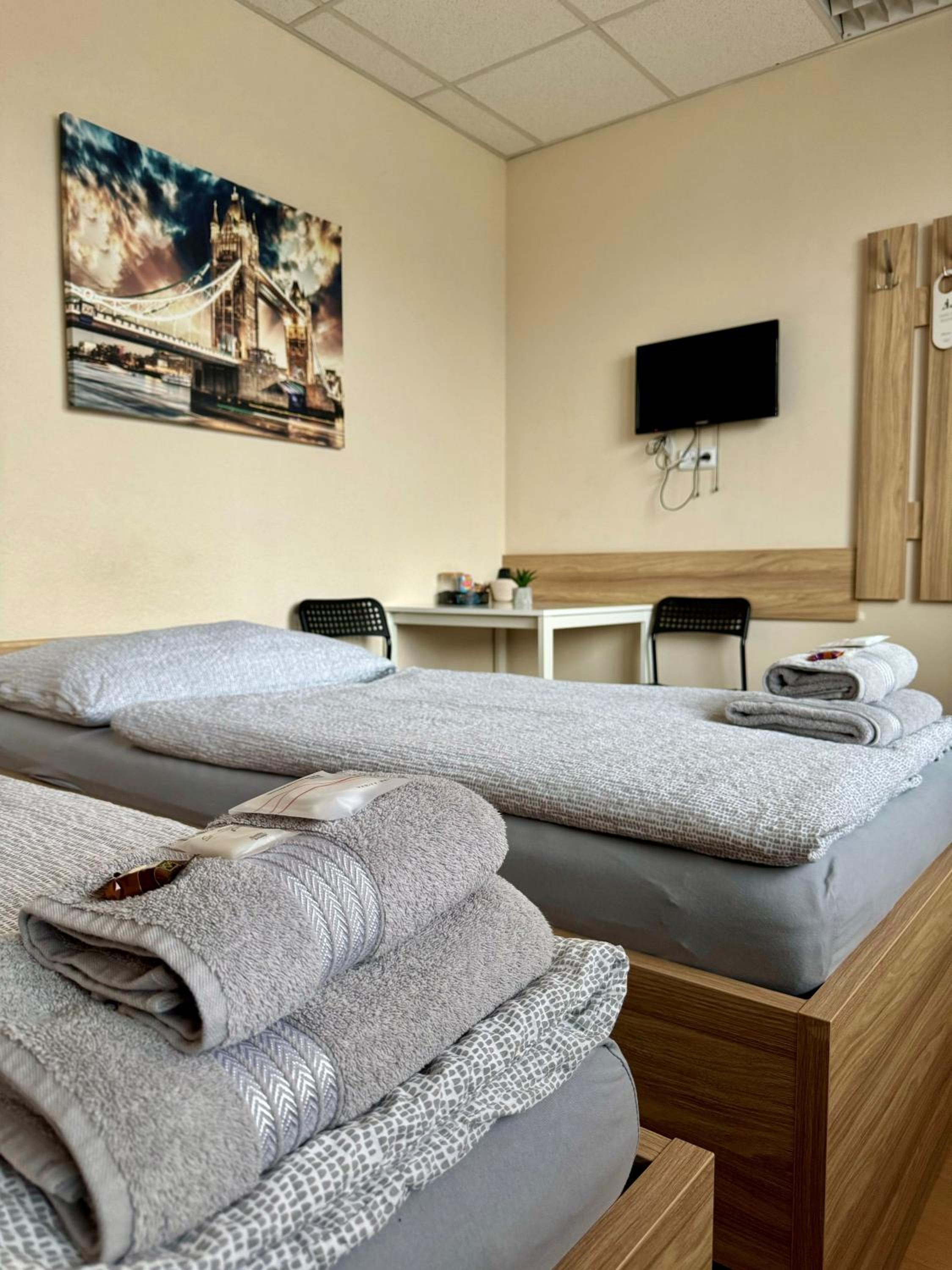 Double Or Twin Room With Private Bathroom photo 1