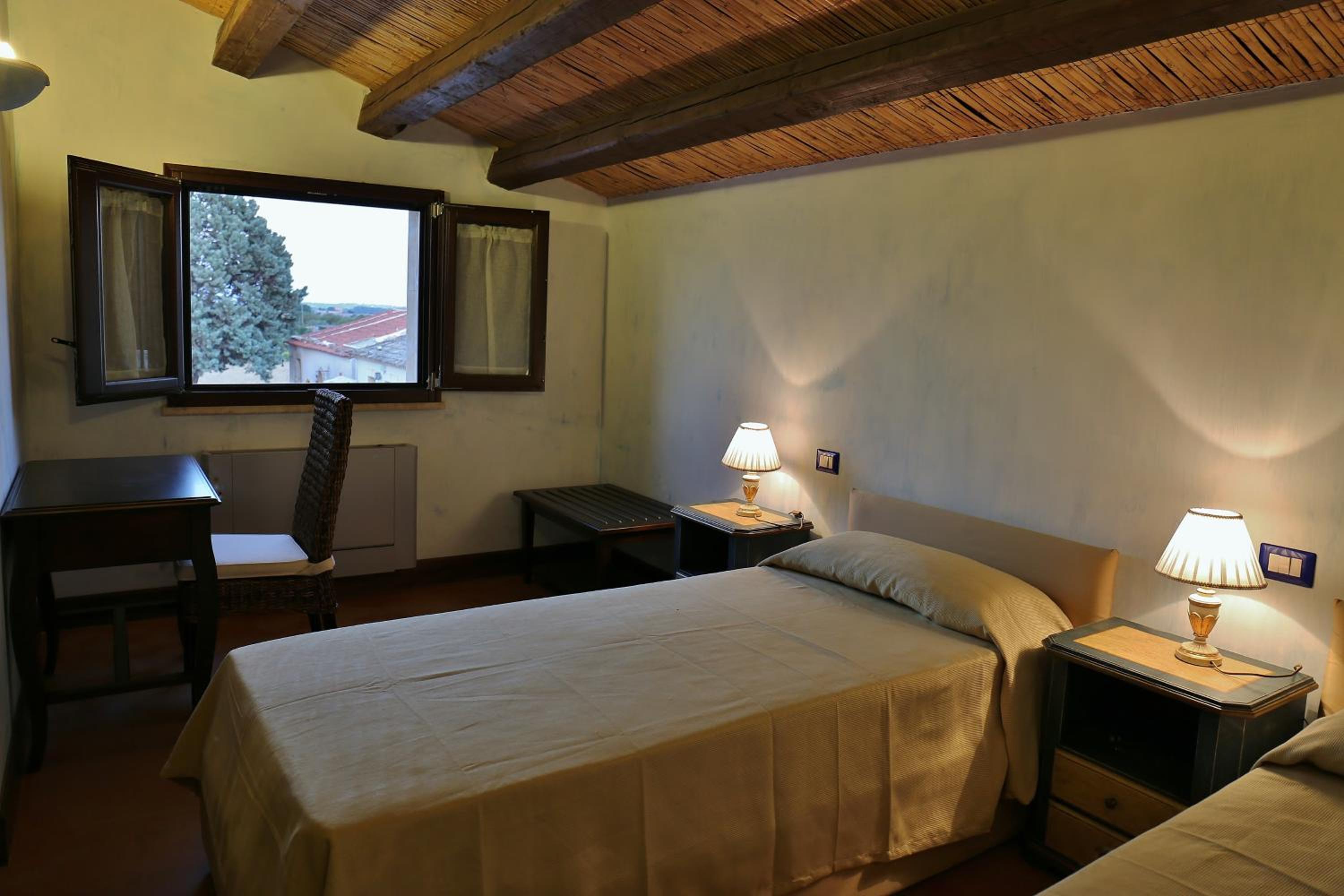 Two-Bedroom Apartment - Split Level
