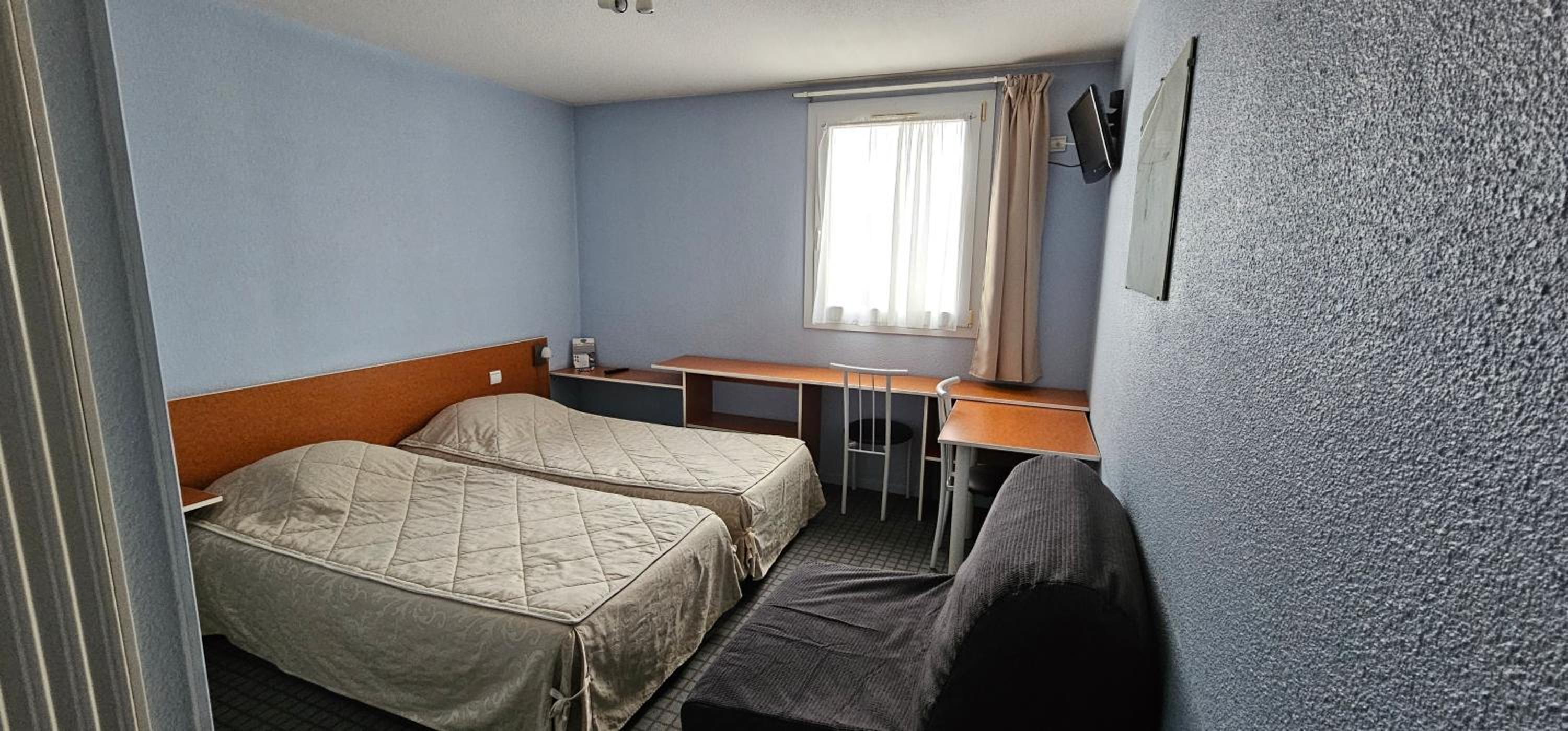 Standard Twin Room