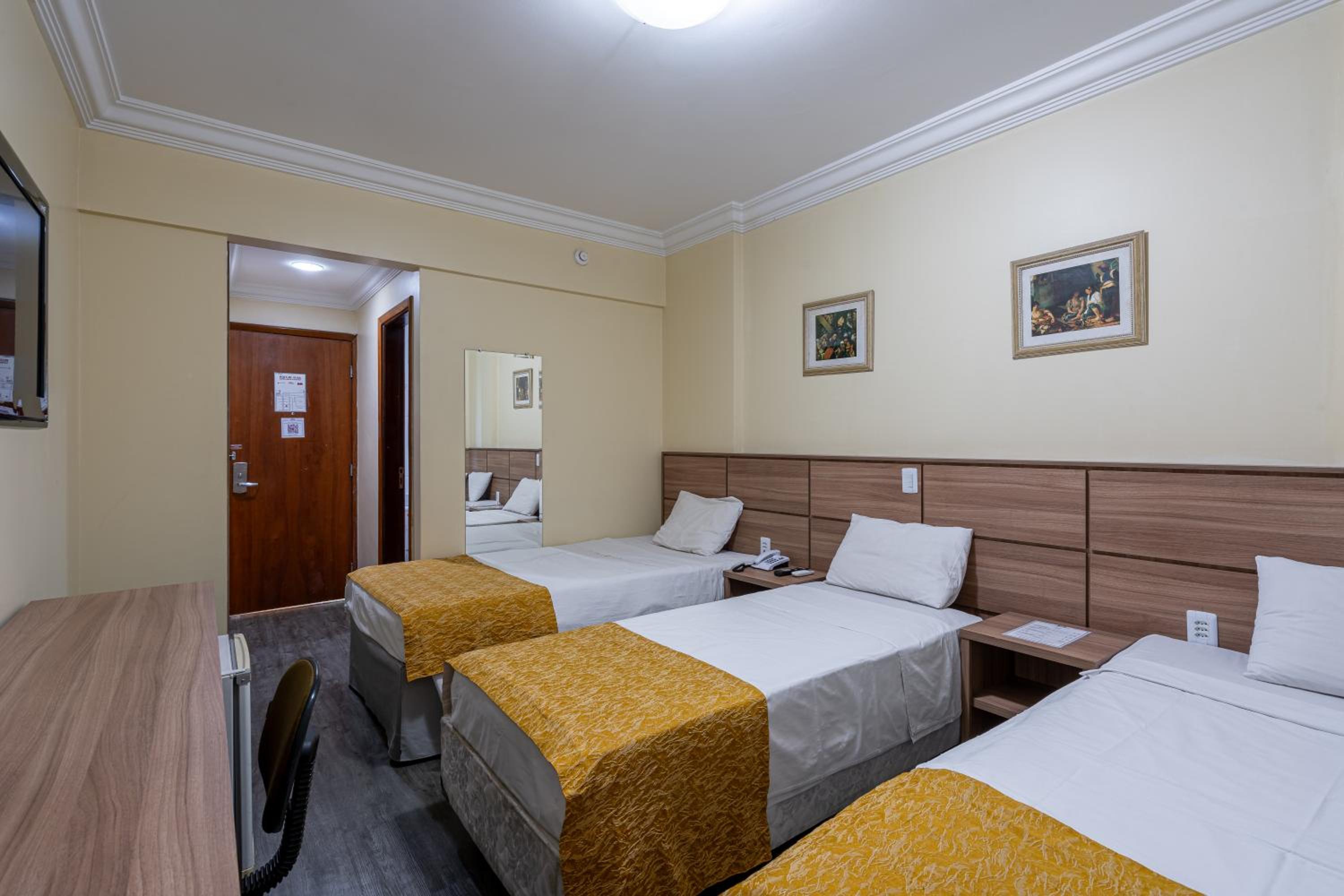 Triple Room - Photo 1