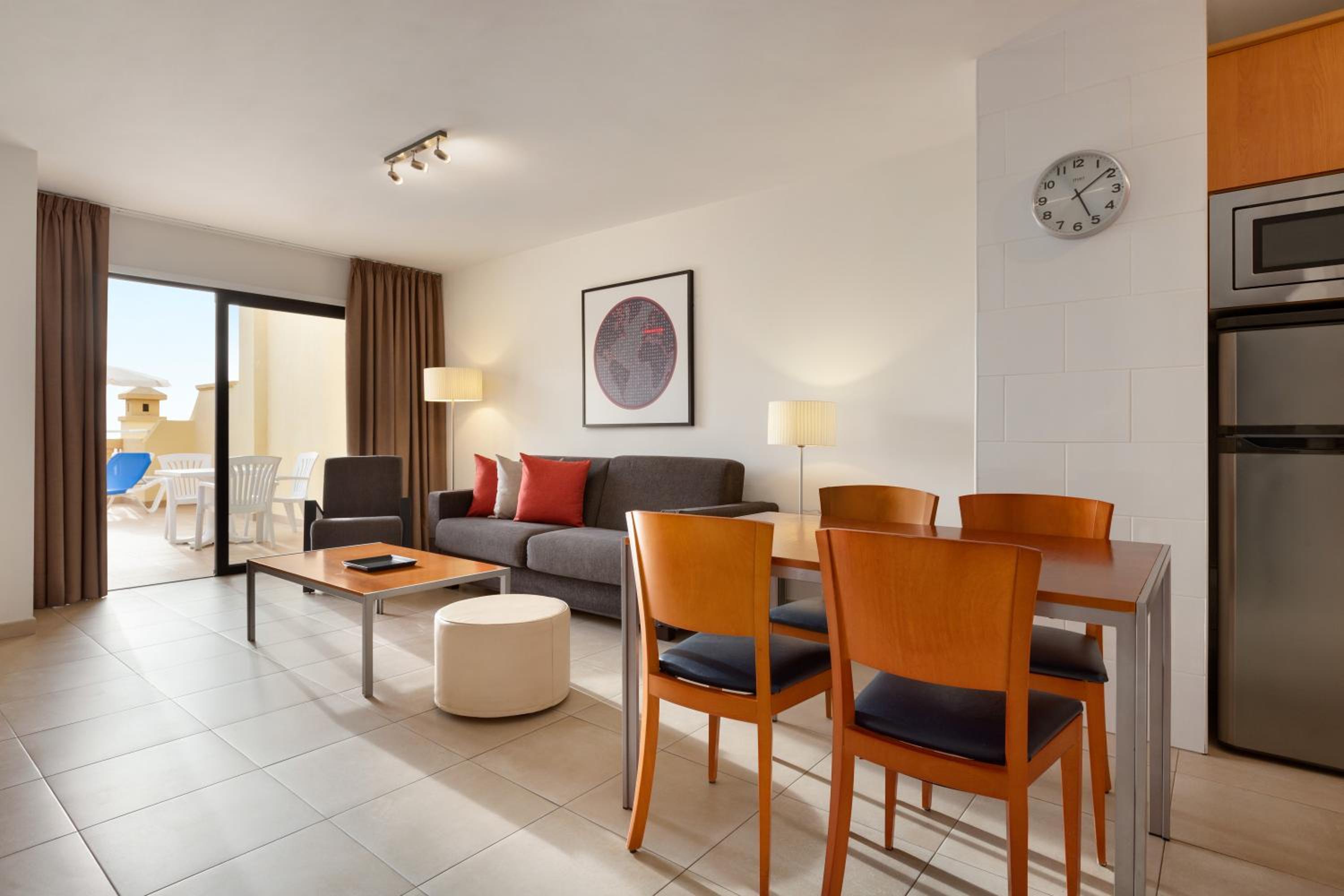 Apartamento de 2 habitaciones, terraza, para no fumadores.