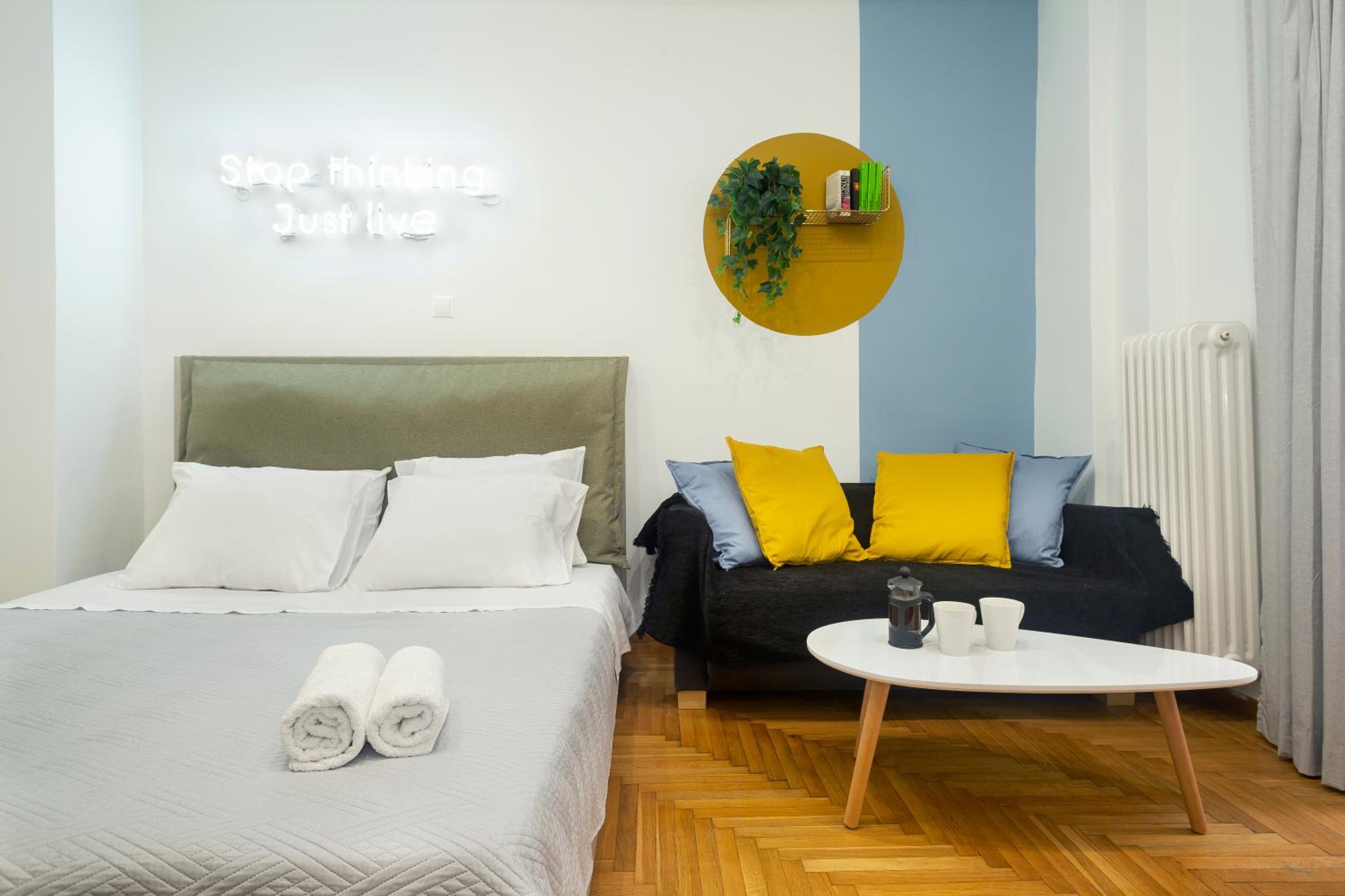 One-Bedroom Apartment