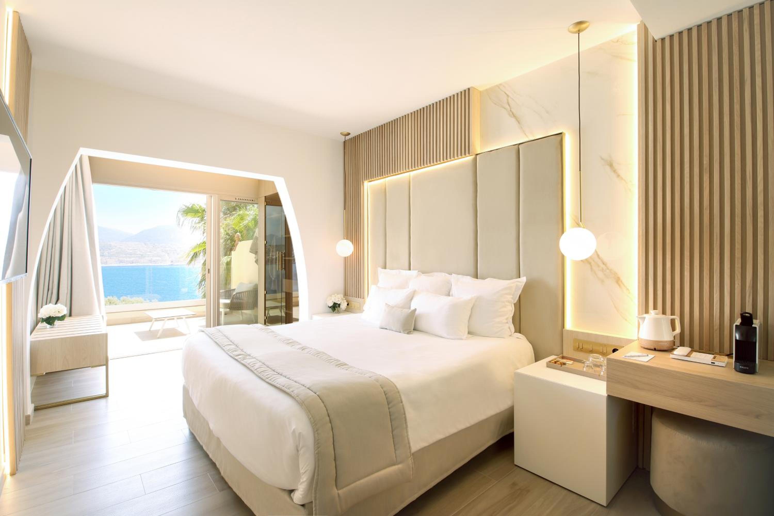 Luxury Terrace Room - Photo 3
