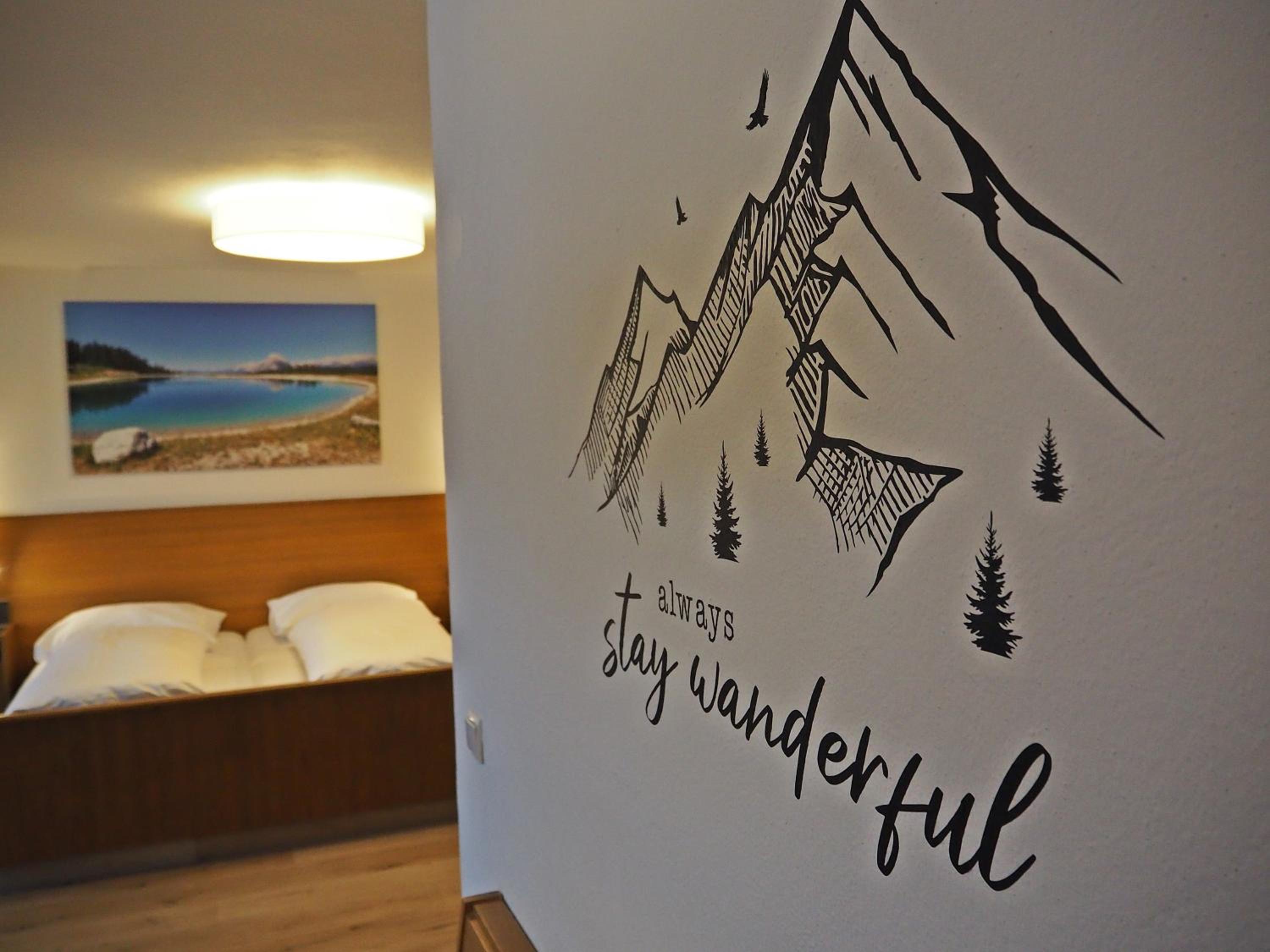 Double Room with Balcony - Photo 4