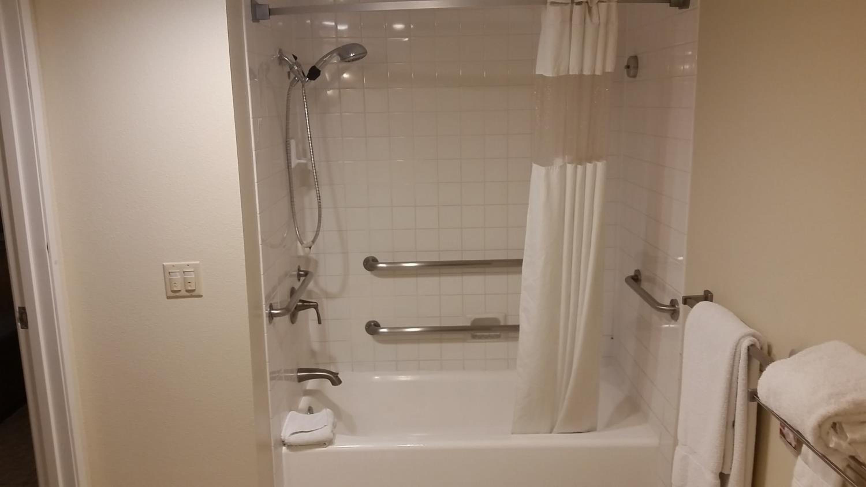 Ramada Plaza by Wyndham Garden Grove/Anaheim South, Foto 3