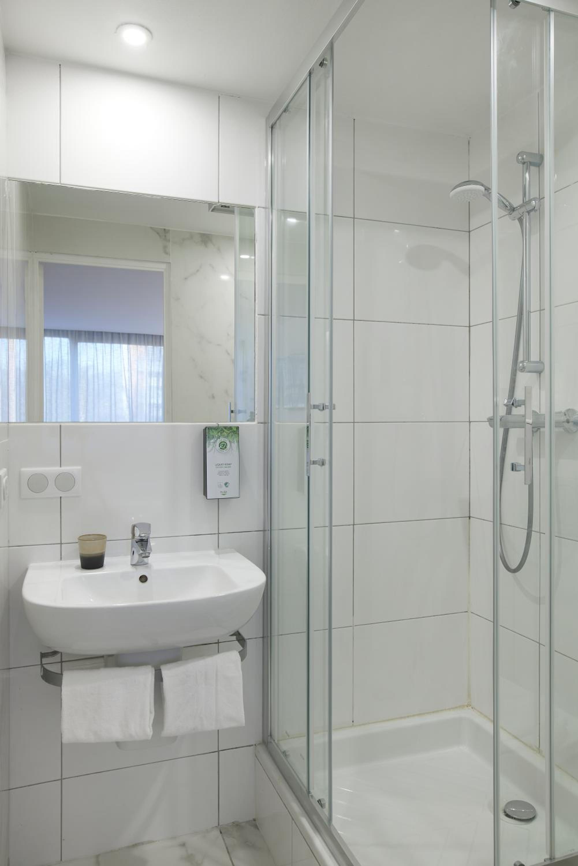 Double Room - Photo 2