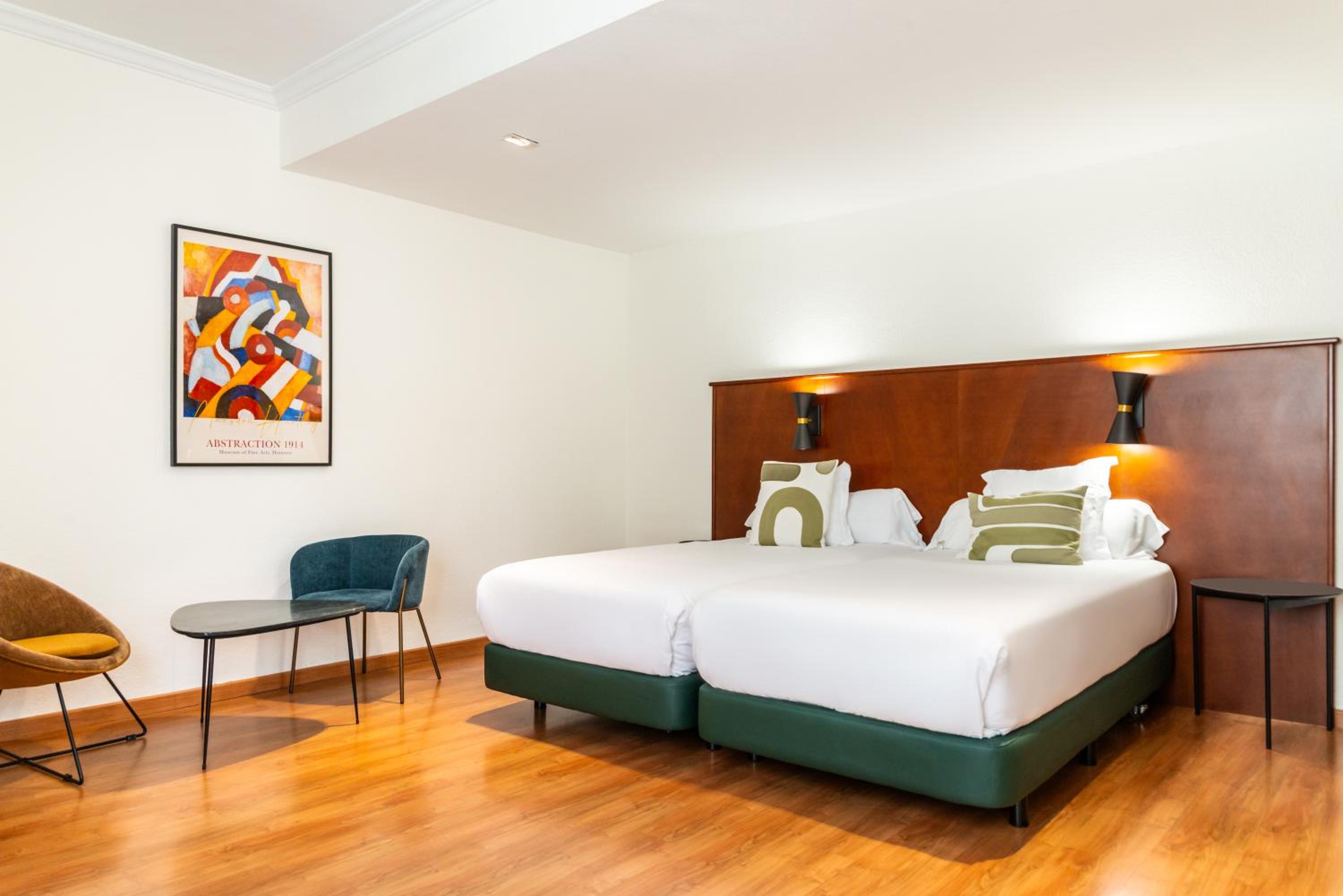 Superior Twin Room - Photo 1