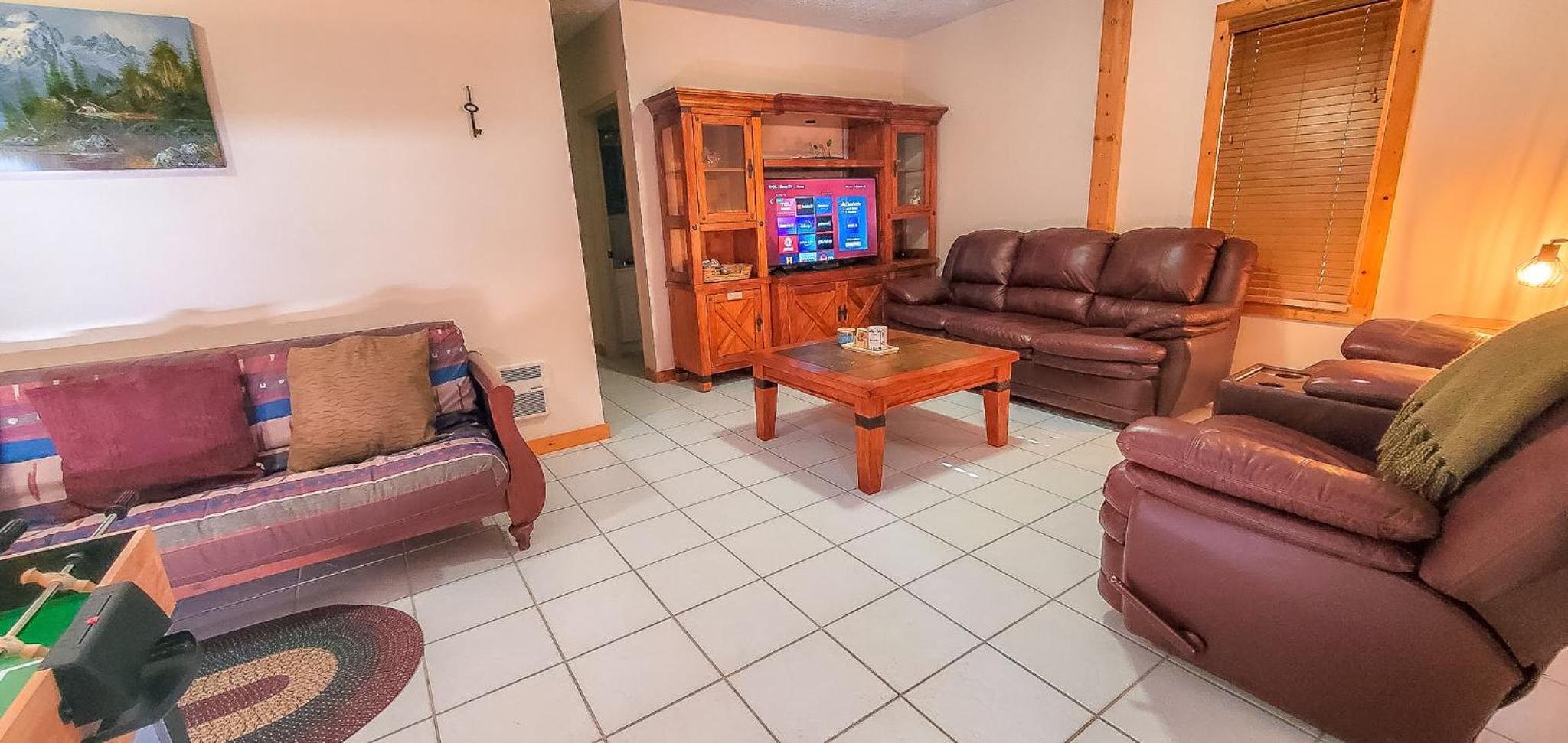 Three-Bedroom Vacation Home photo 3