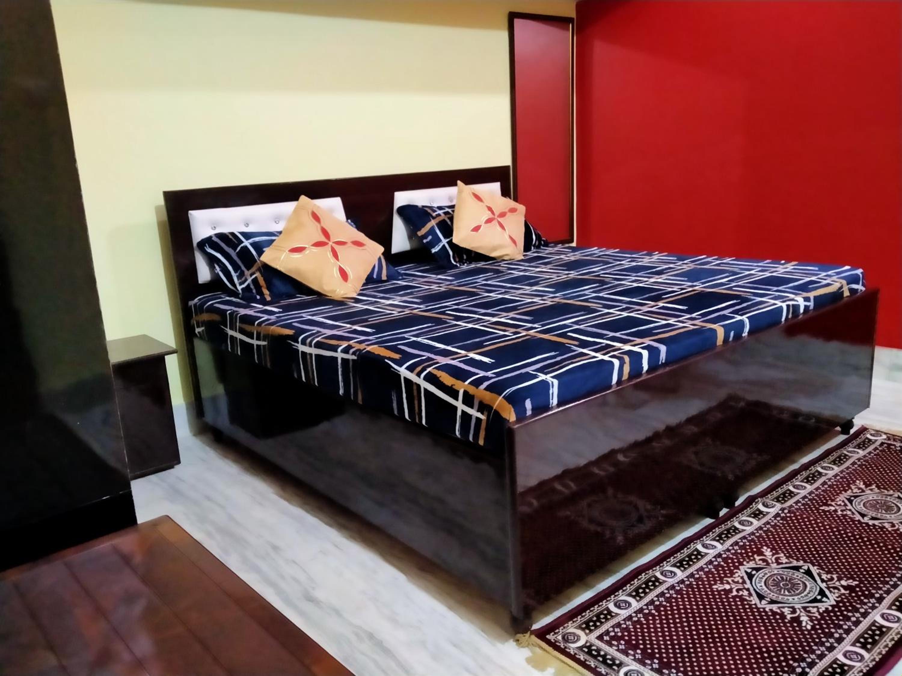 Deluxe King Room photo 2