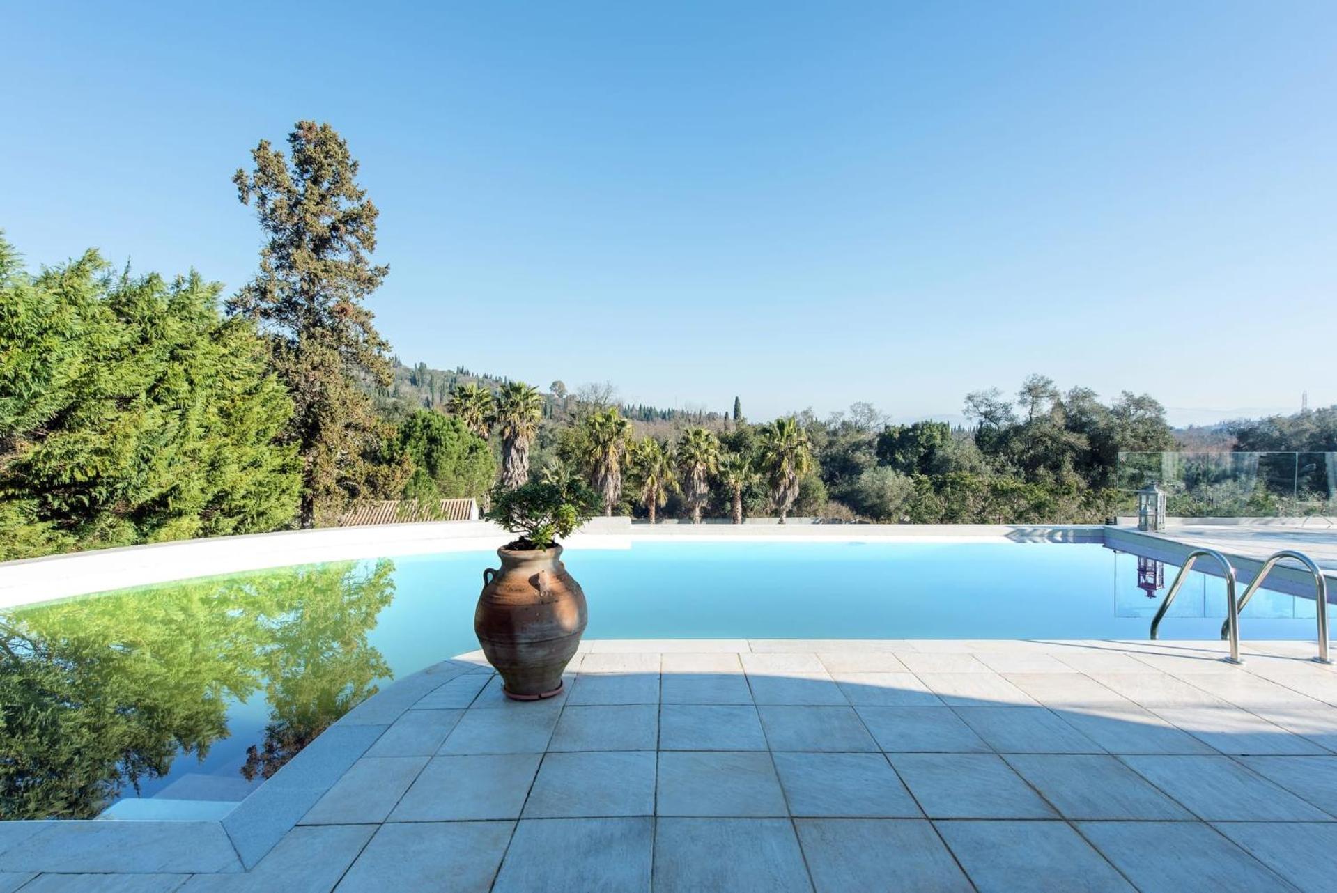 Villa photo 3